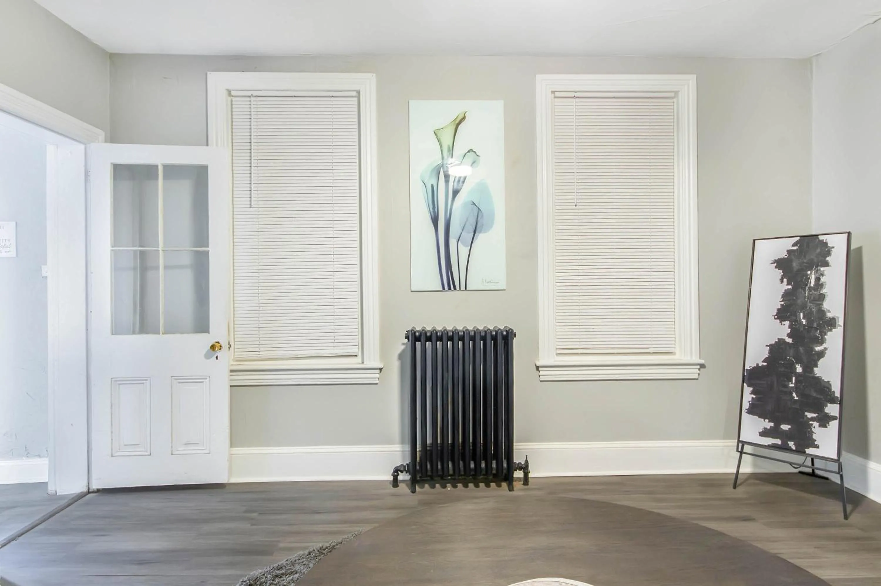 Philly Coed Dorm!! 15 Min Train to Center City!!