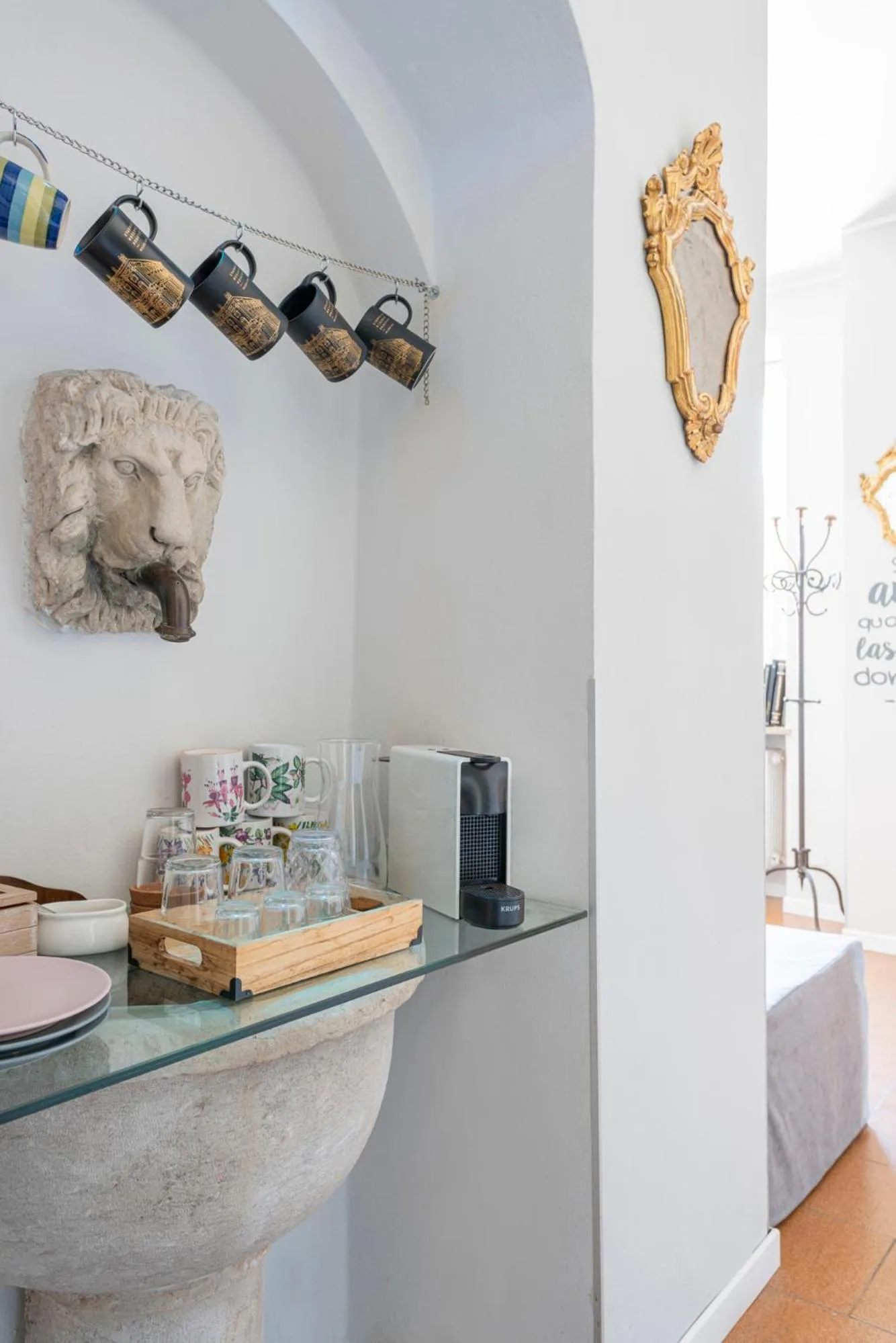 Communal lounge/ TV room in Casa di Sofia Città Alta