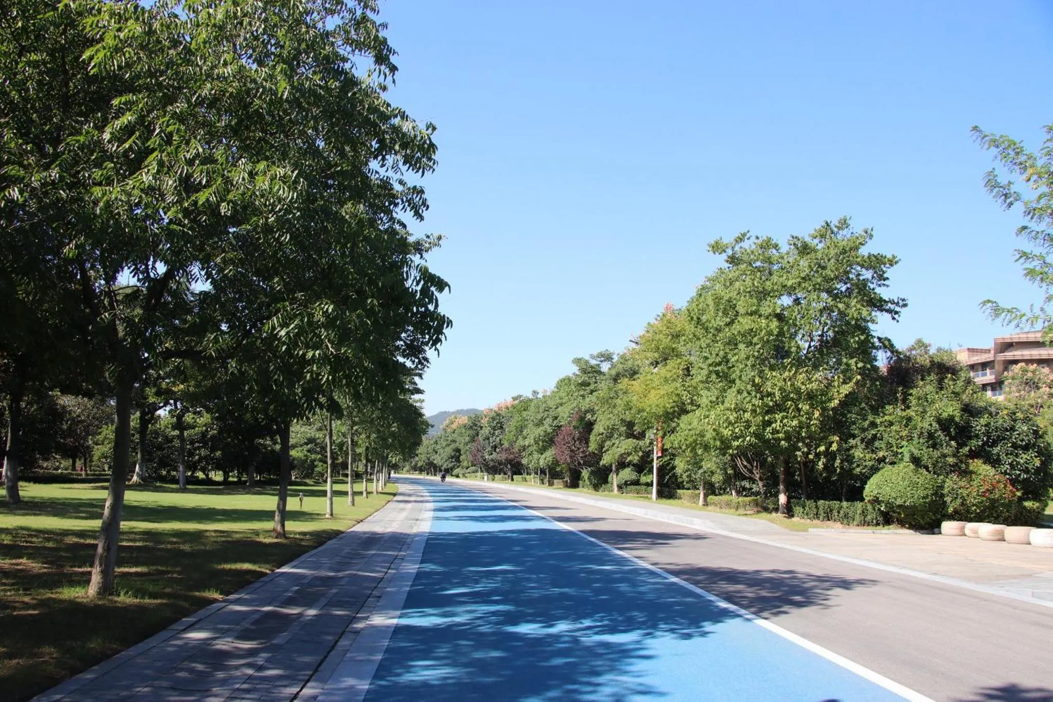 Area and facilities in Crowne Plaza Xuzhou Dalong Lake by IHG