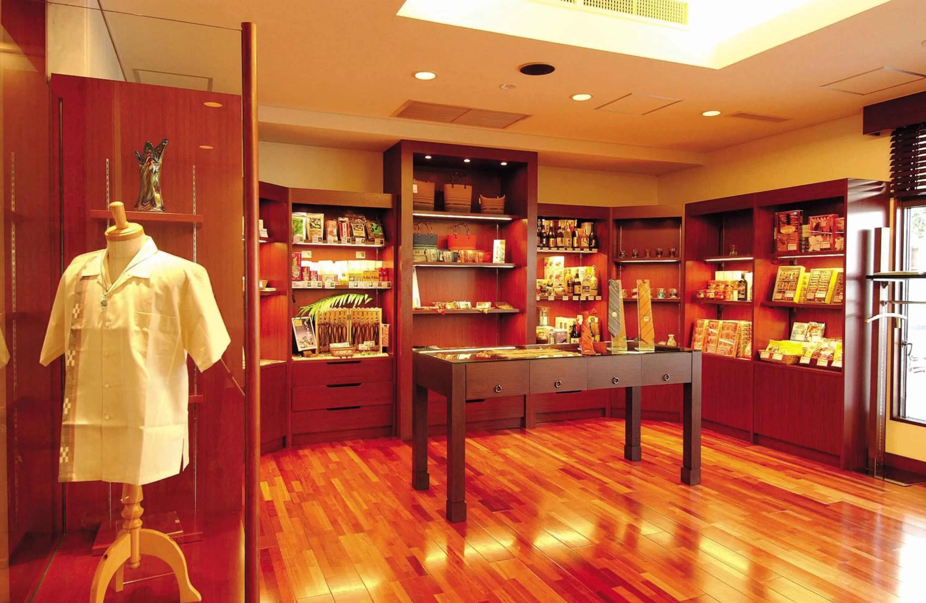 Shopping Area in Ryukyu Sun Royal Hotel