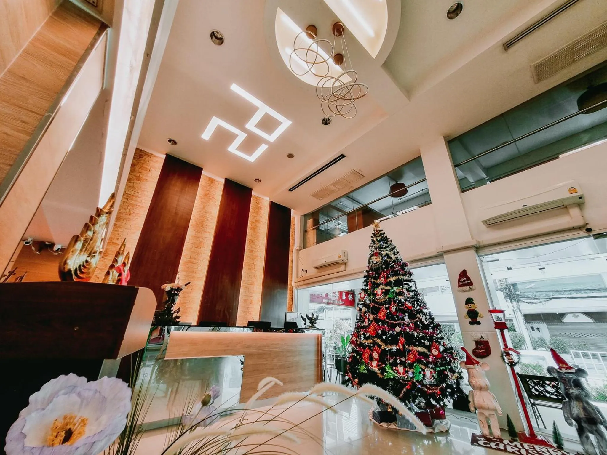 Lobby or reception in P2 Boutique