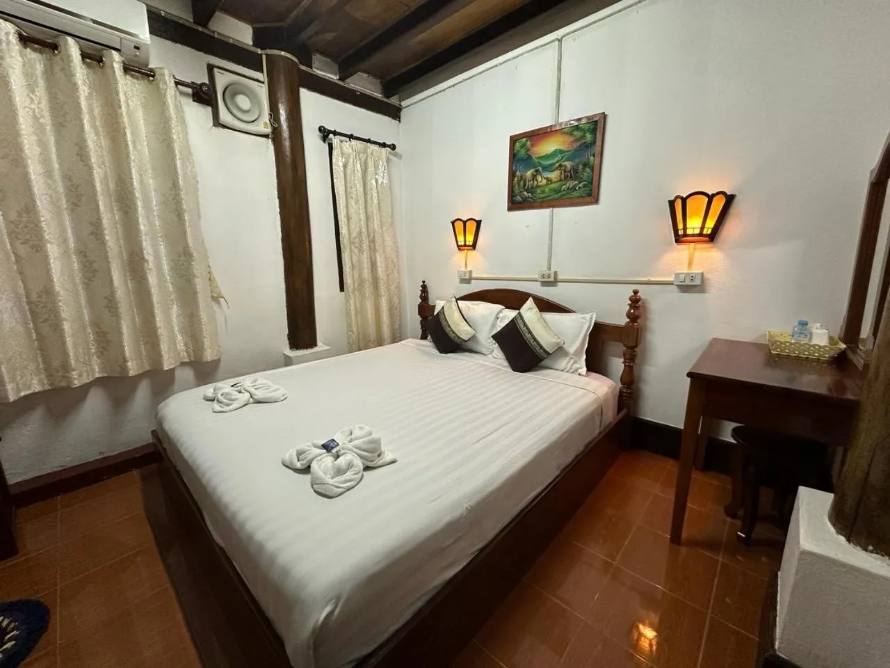 Bedroom, Bed in Rattana Guesthouse
