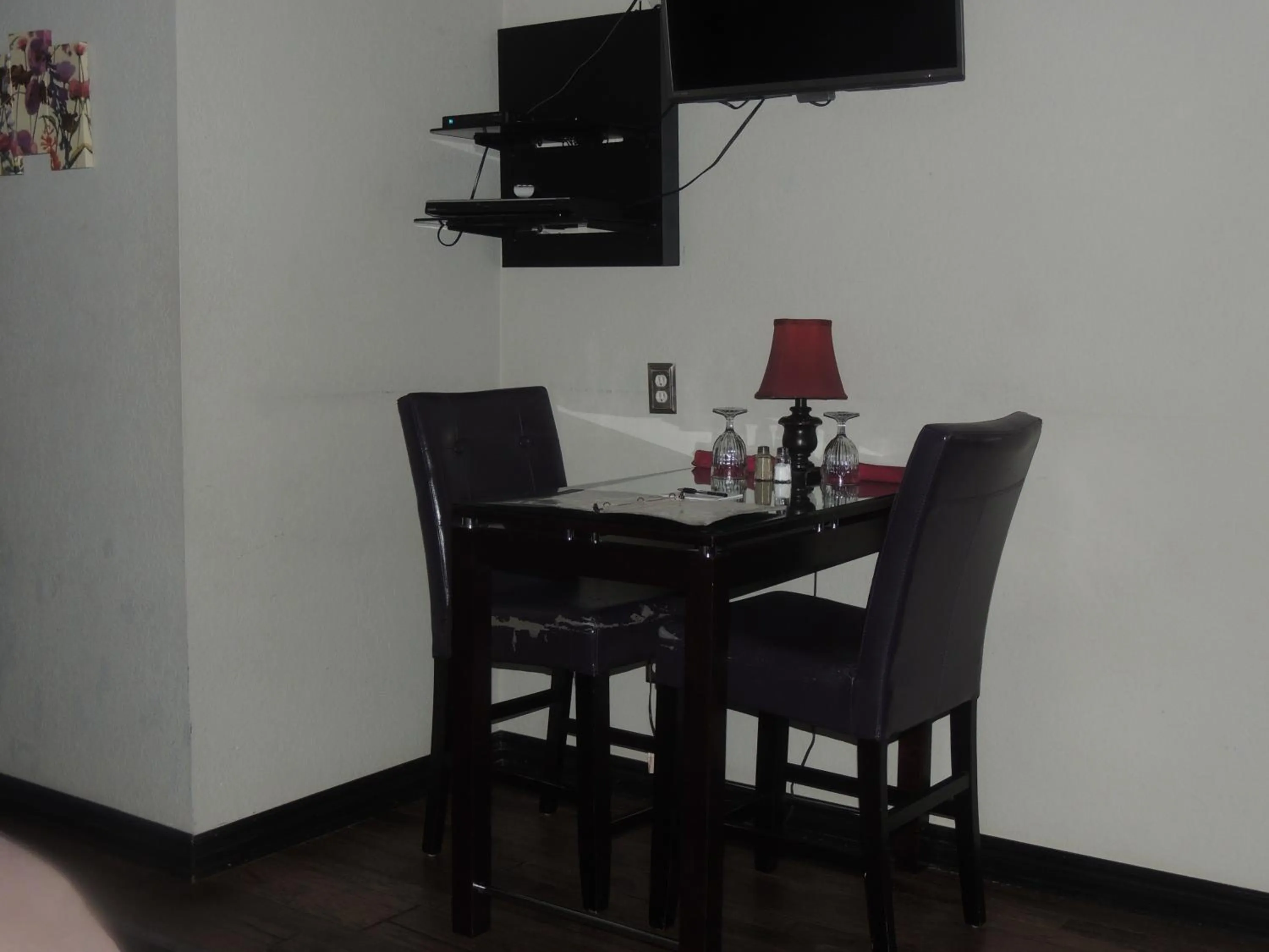 The Whispering Pines Inn