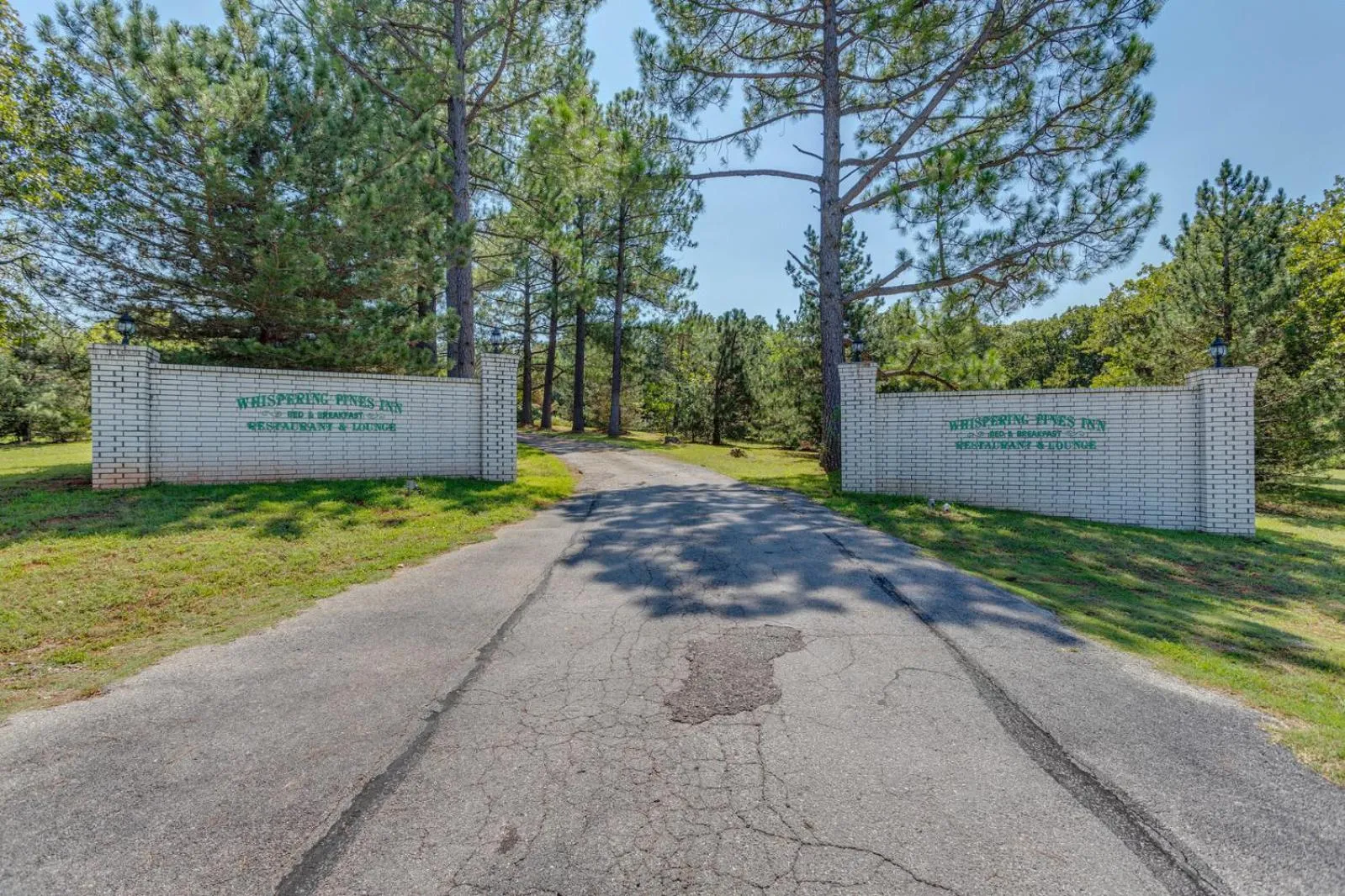 The Whispering Pines Inn