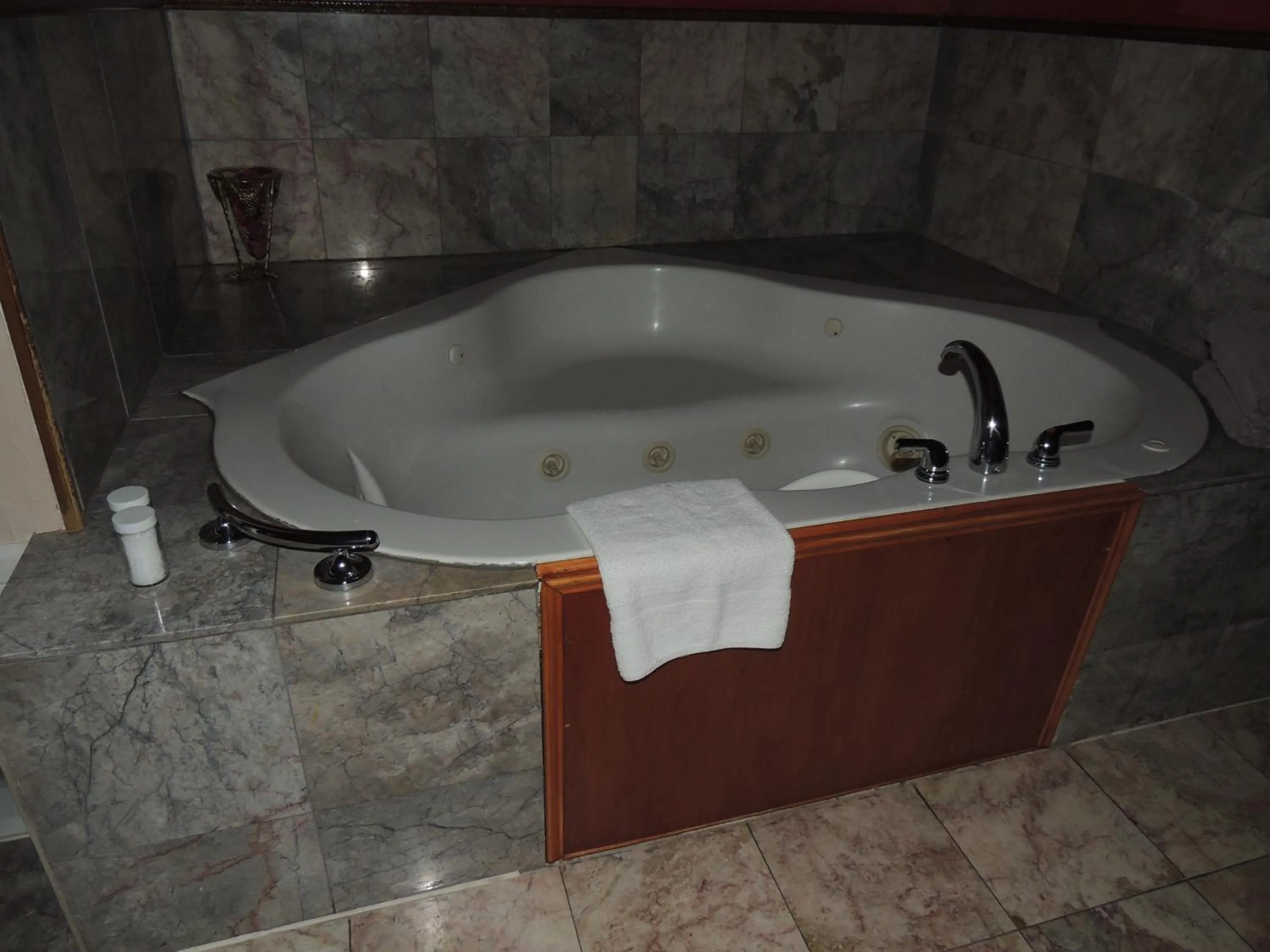 The Whispering Pines Inn