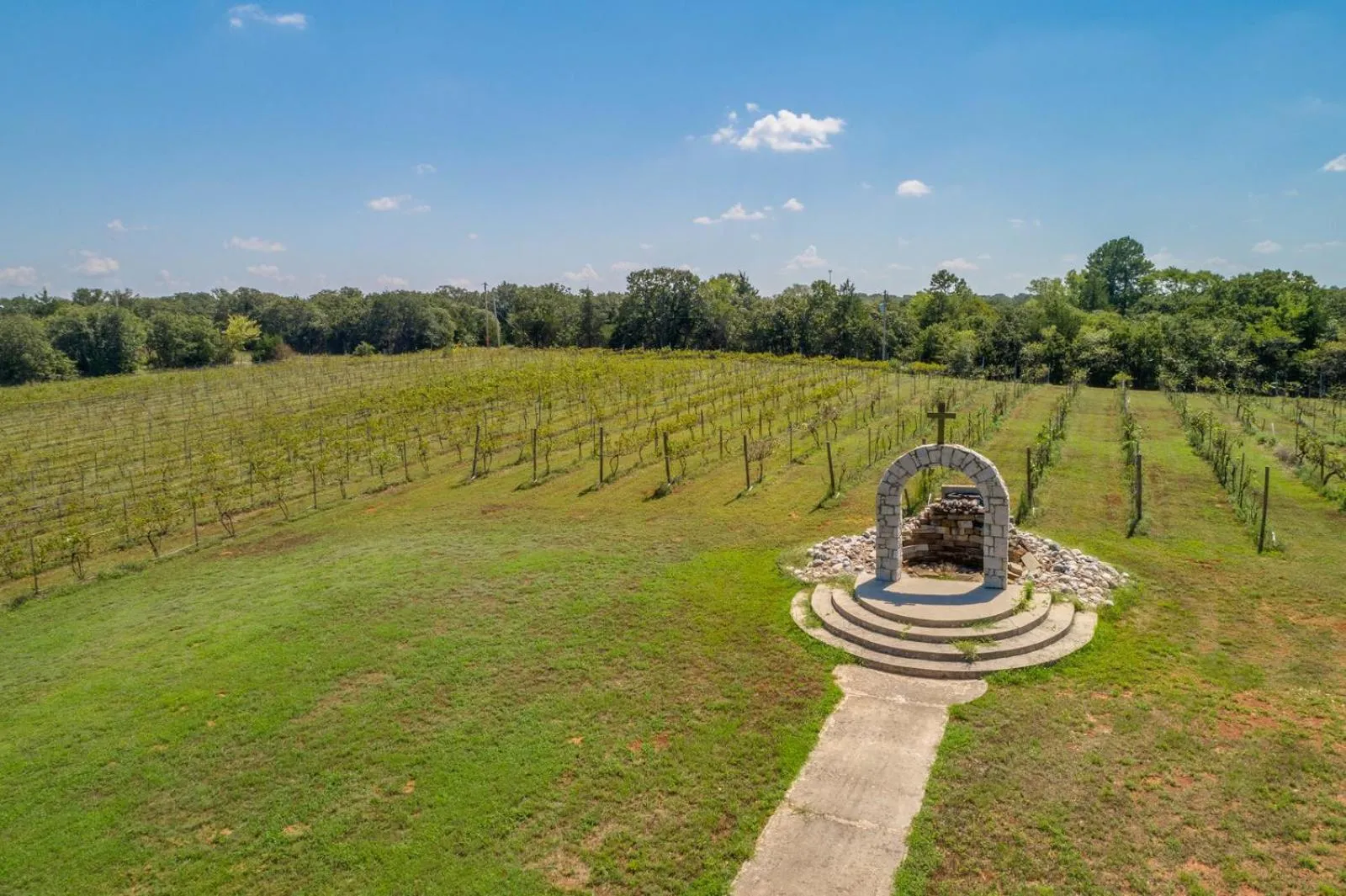 The Whispering Pines Inn