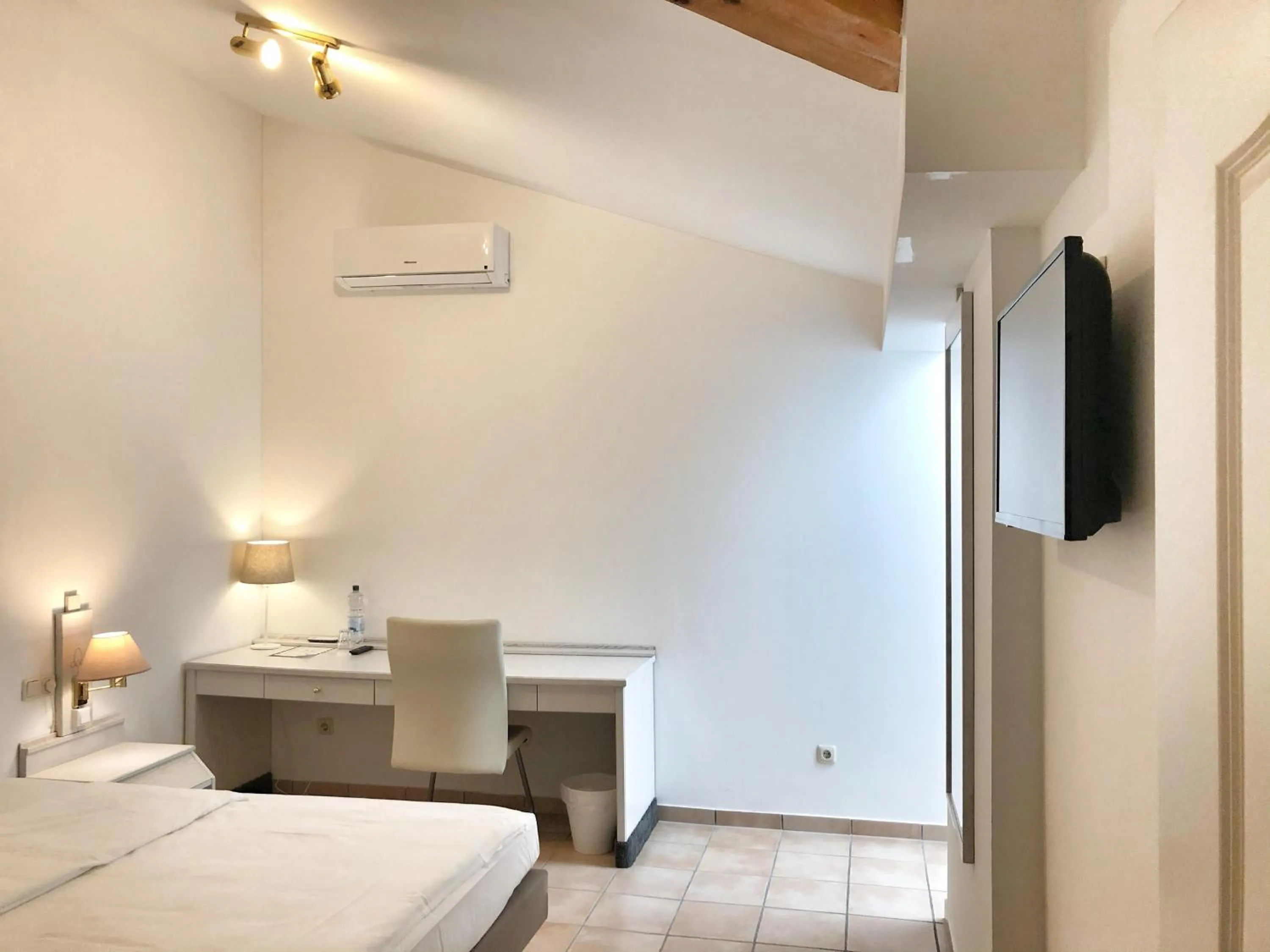 Photo of the whole room in Aparthotel Wettenberg