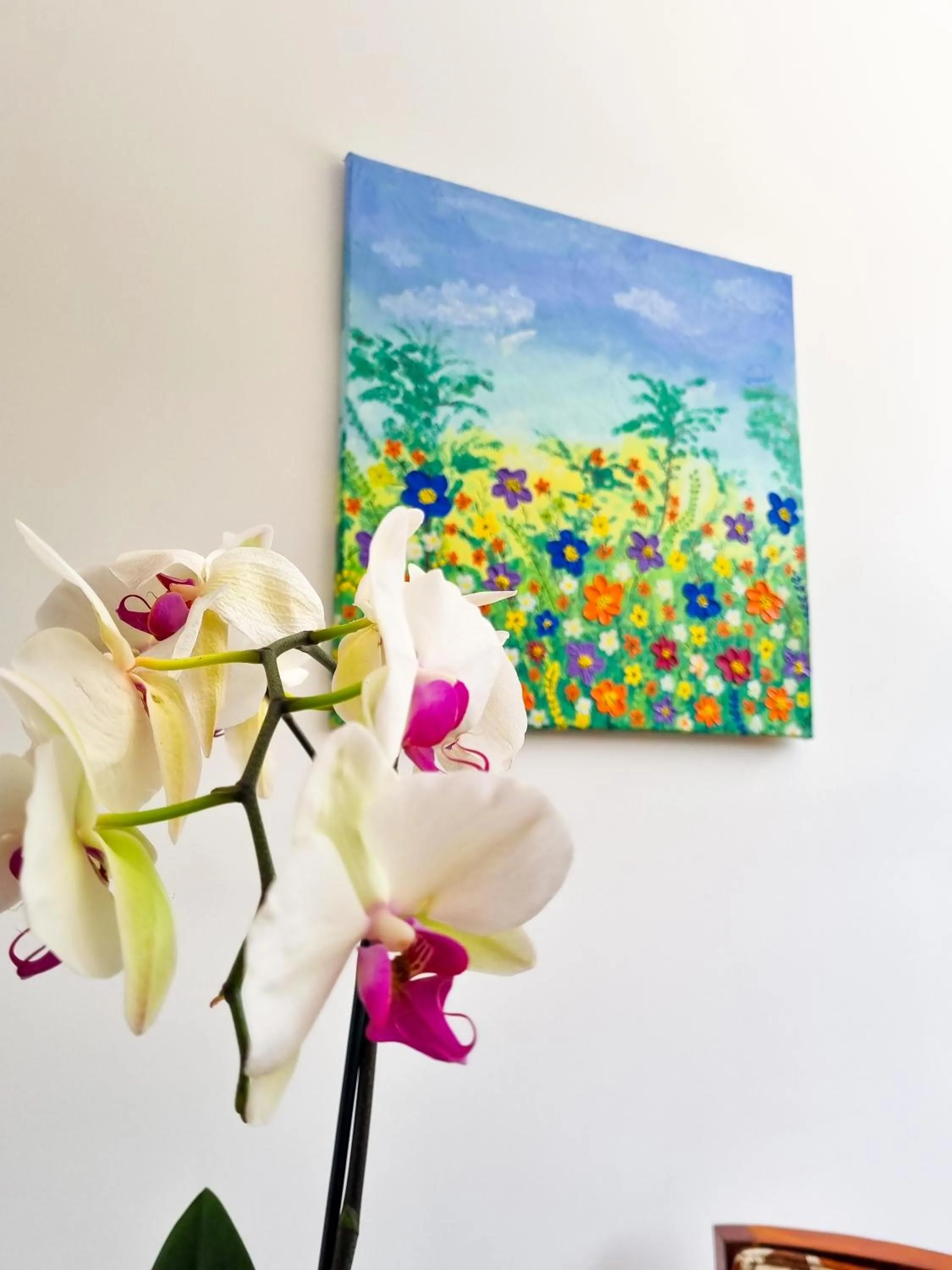 Decorative detail in Burbi Lake Lodge Monteverde