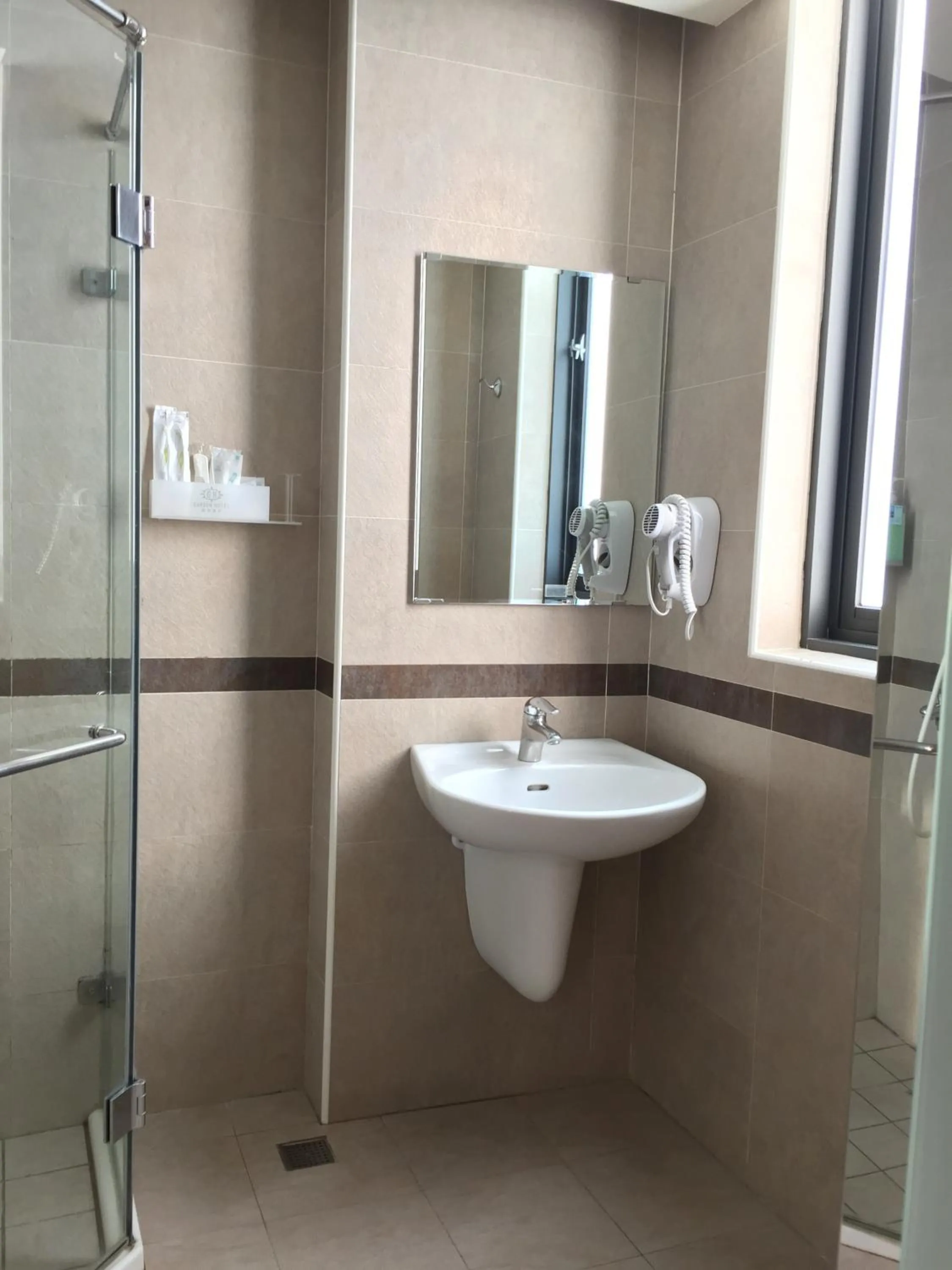 Photo of the whole room in Garden Hotel