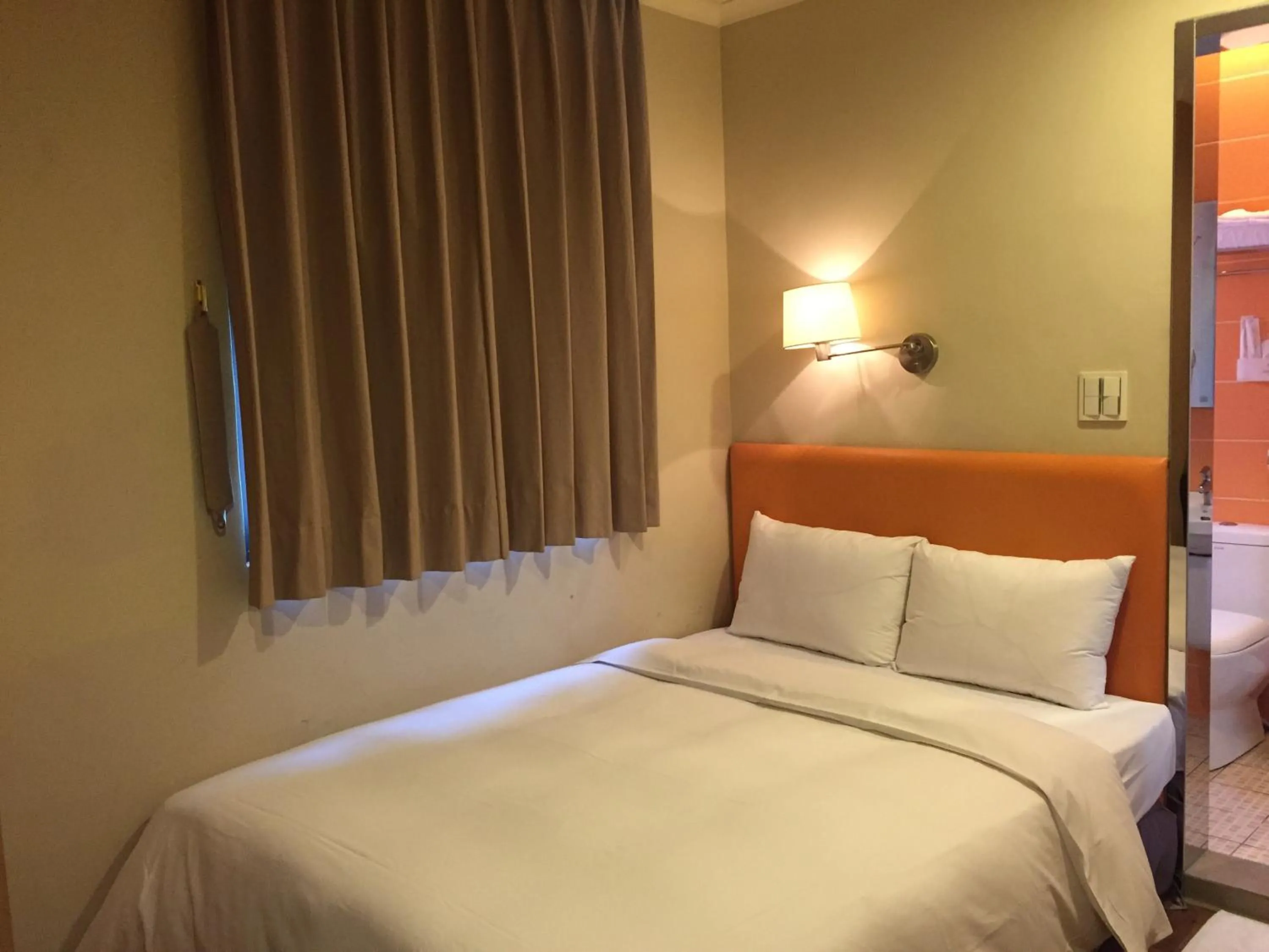 Photo of the whole room, Bed in Garden Hotel