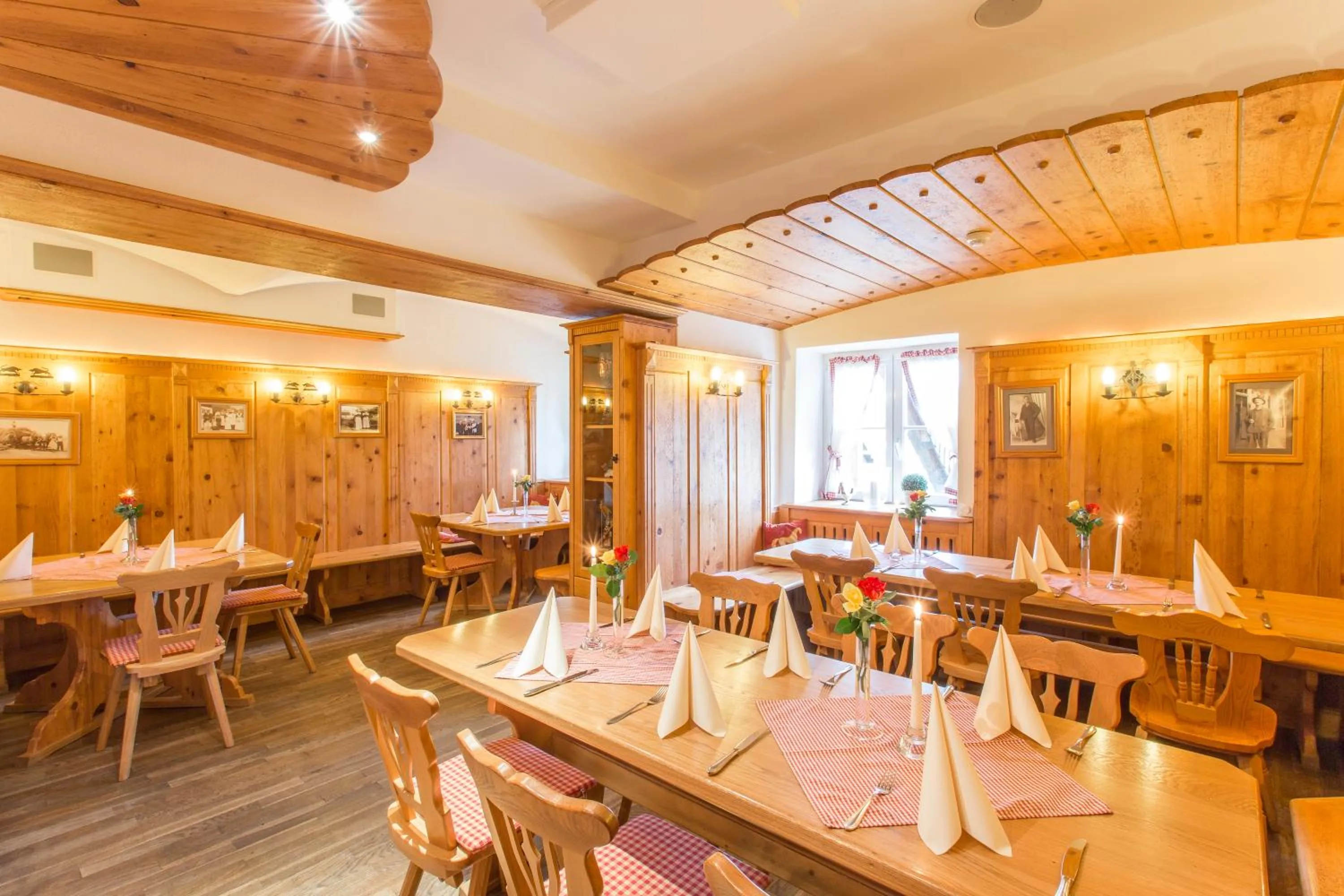 Restaurant/places to eat in Landhotel & Gasthof Baiernrain