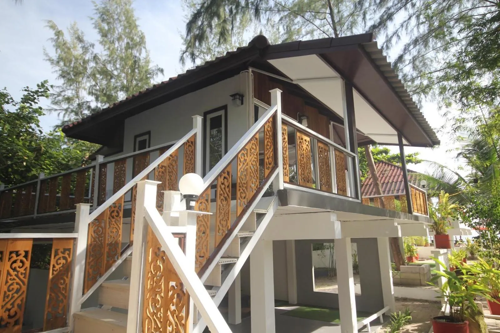 Phangan Cove Beach Resort