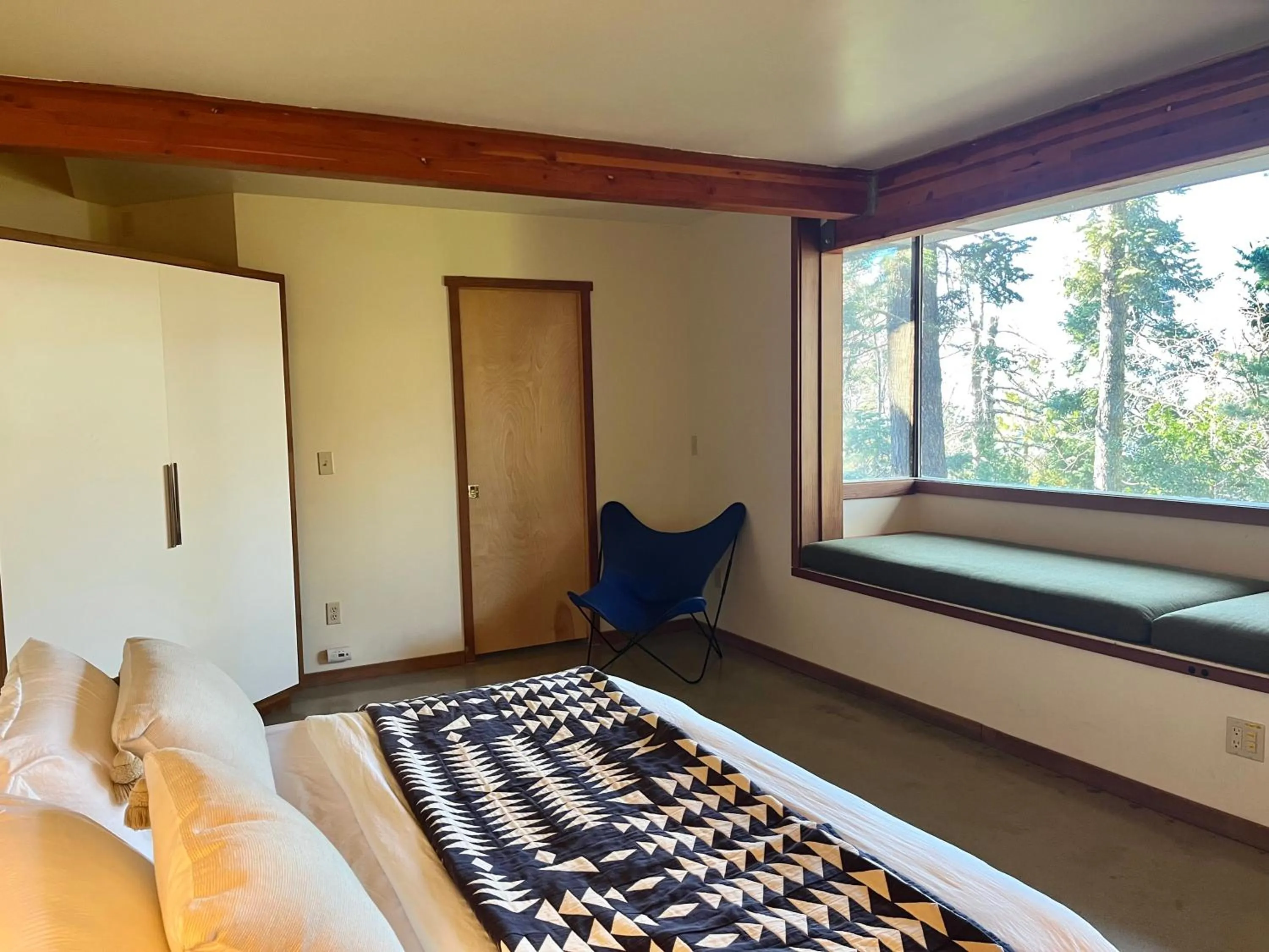 Bed in The Fireside Inn