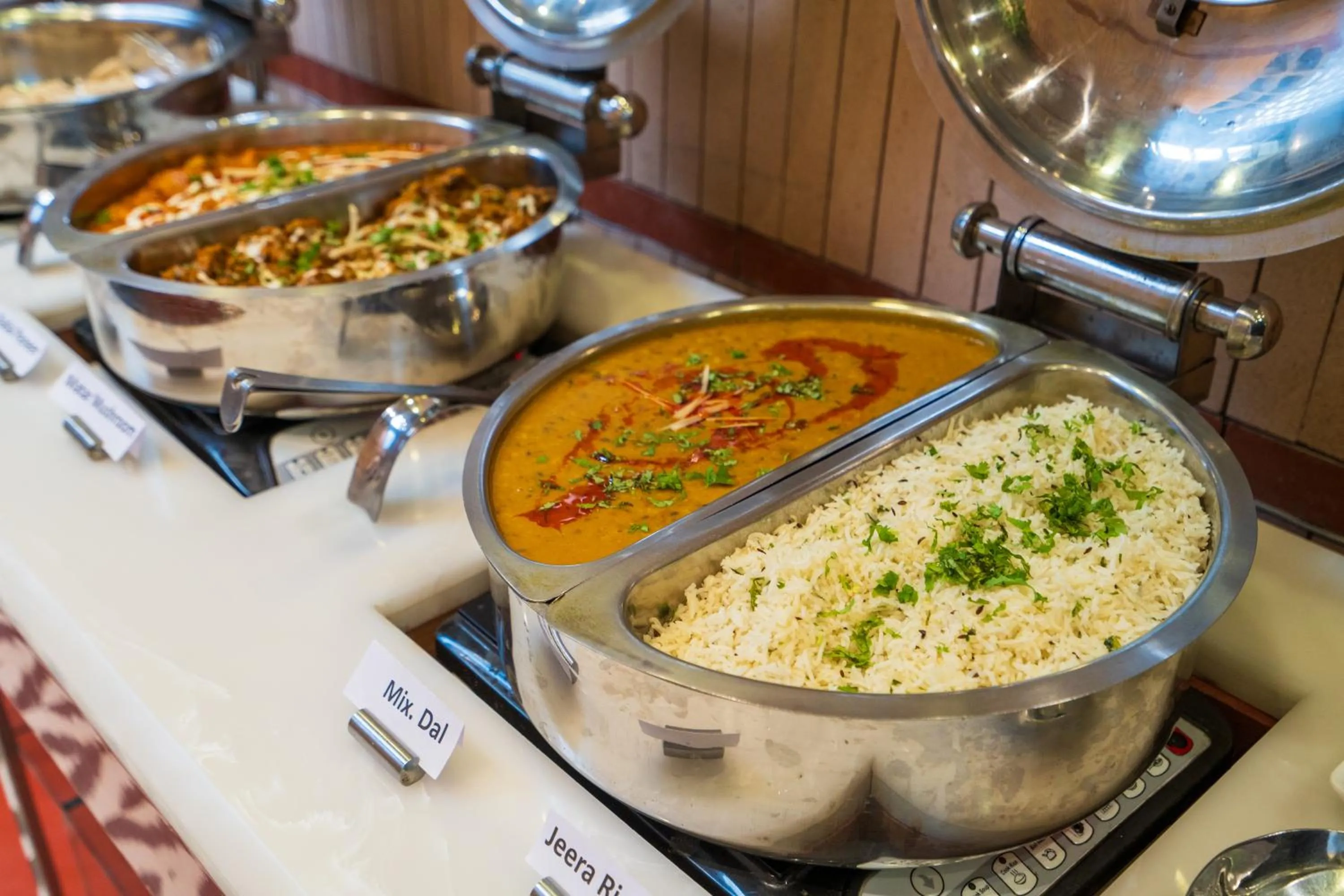 Food and drinks in Cosy Grand, Chanakyapuri by The Cosy Hotels