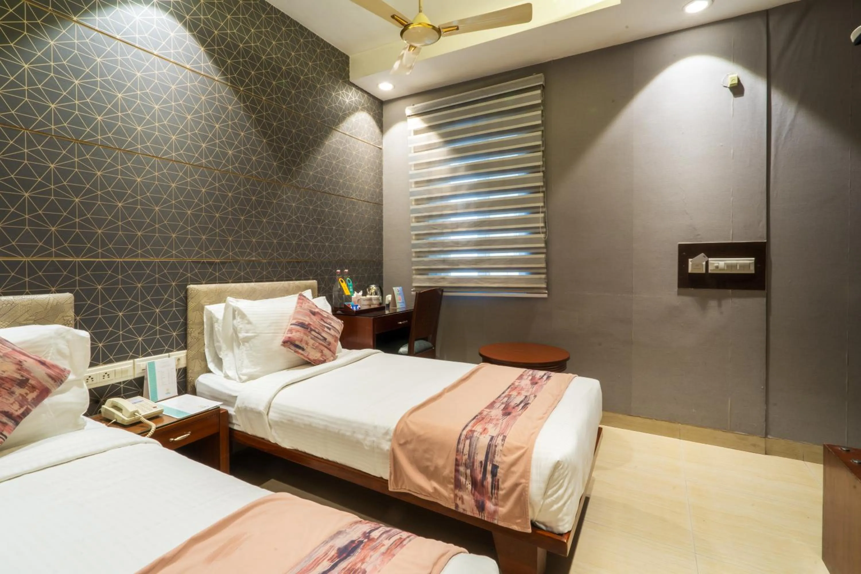 Bedroom, Bed in Cosy Grand, Chanakyapuri by The Cosy Hotels