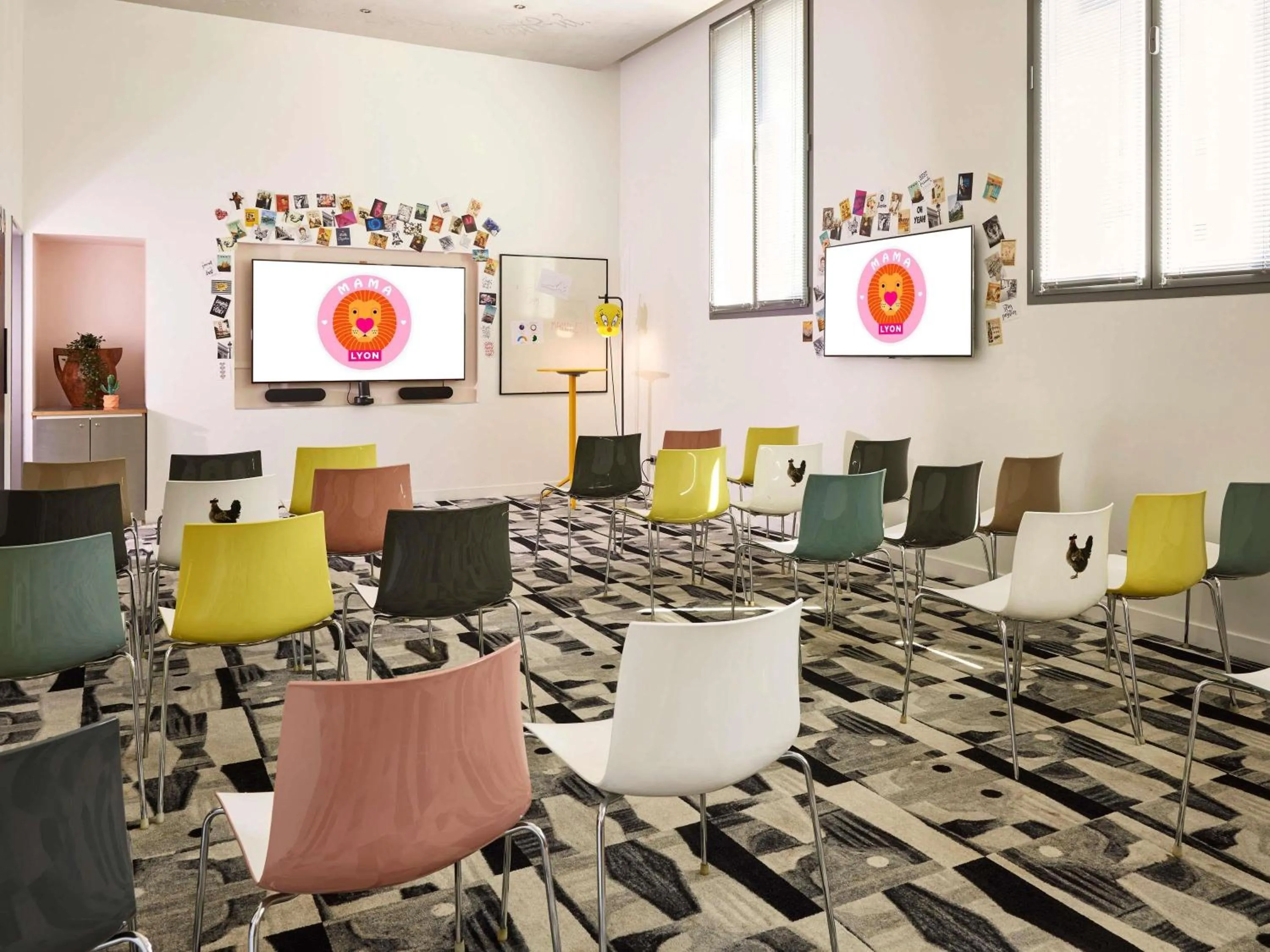 Meeting/conference room in Mama Shelter Lyon
