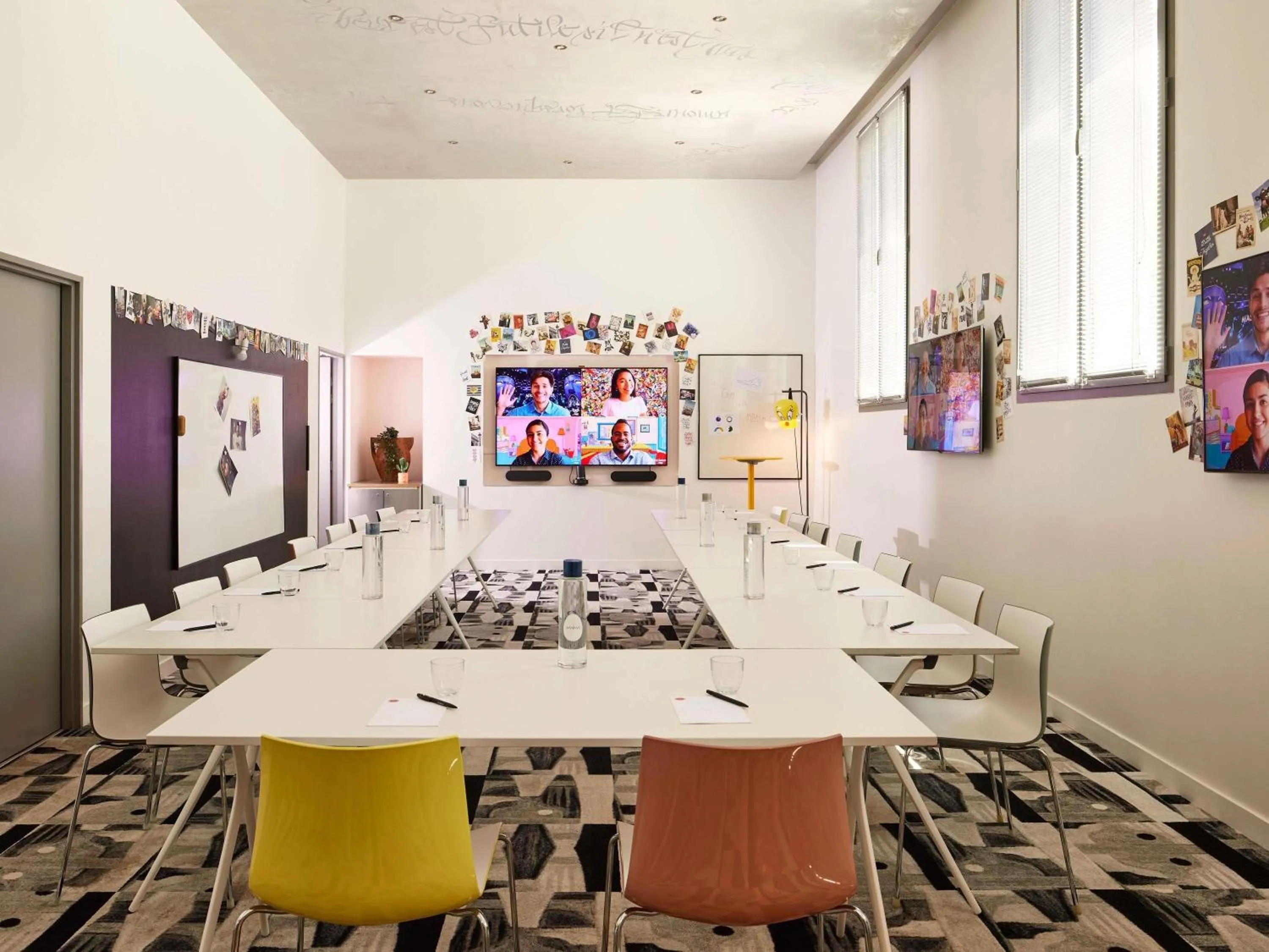 Meeting/conference room in Mama Shelter Lyon