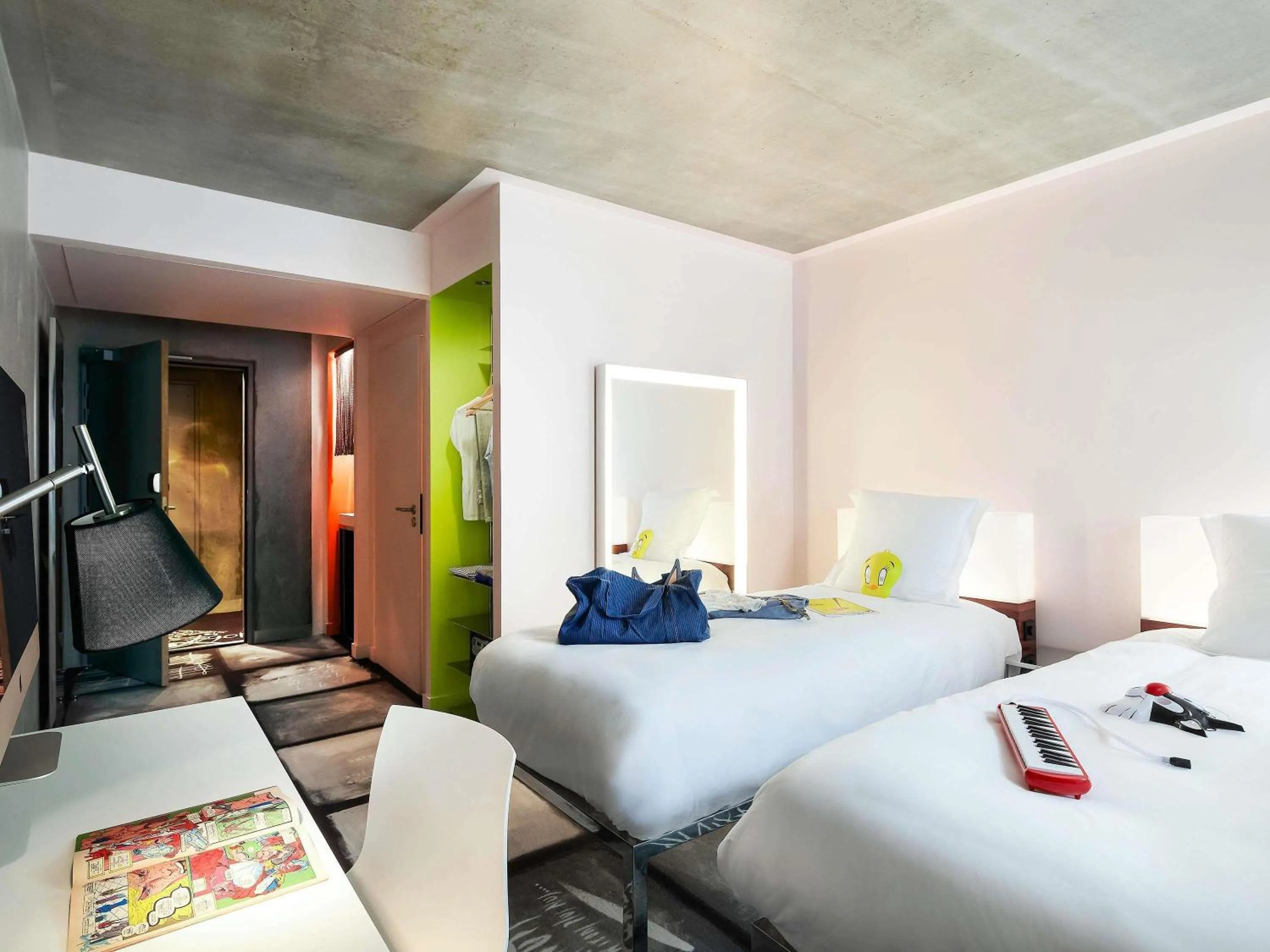 Bedroom, Bed in Mama Shelter Lyon