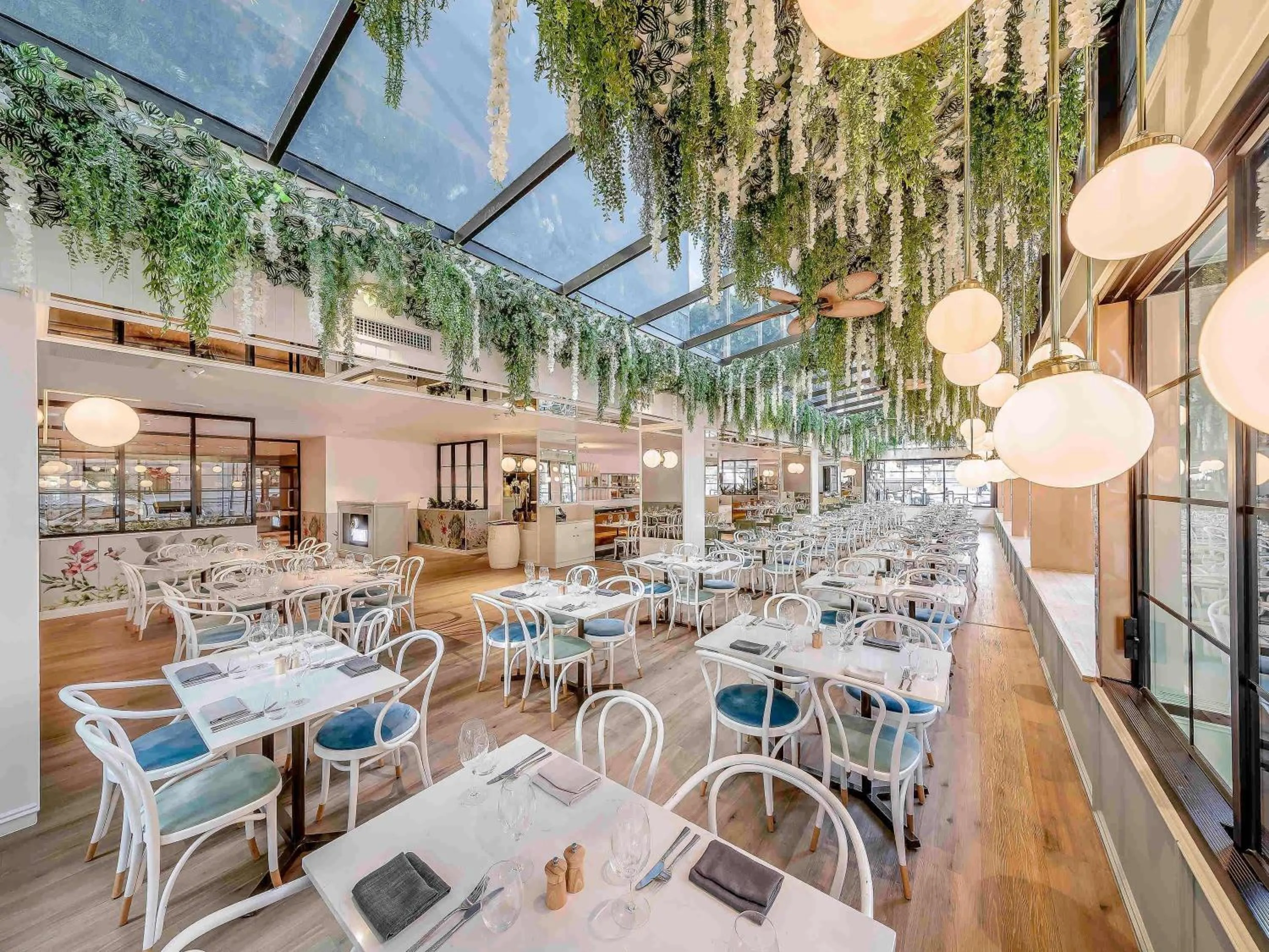 Restaurant/places to eat in Mercure Brisbane King George Square