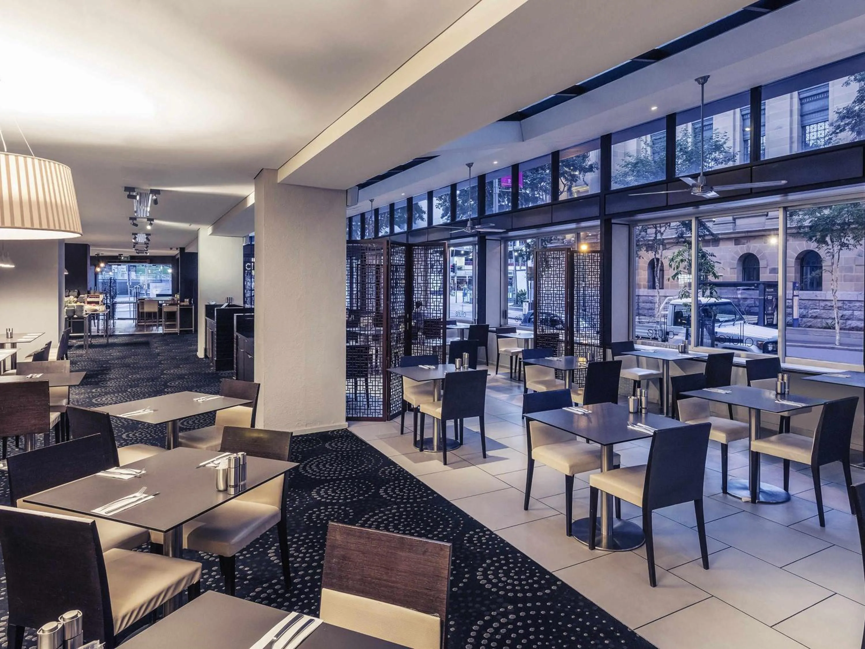 Restaurant/places to eat in Mercure Brisbane King George Square