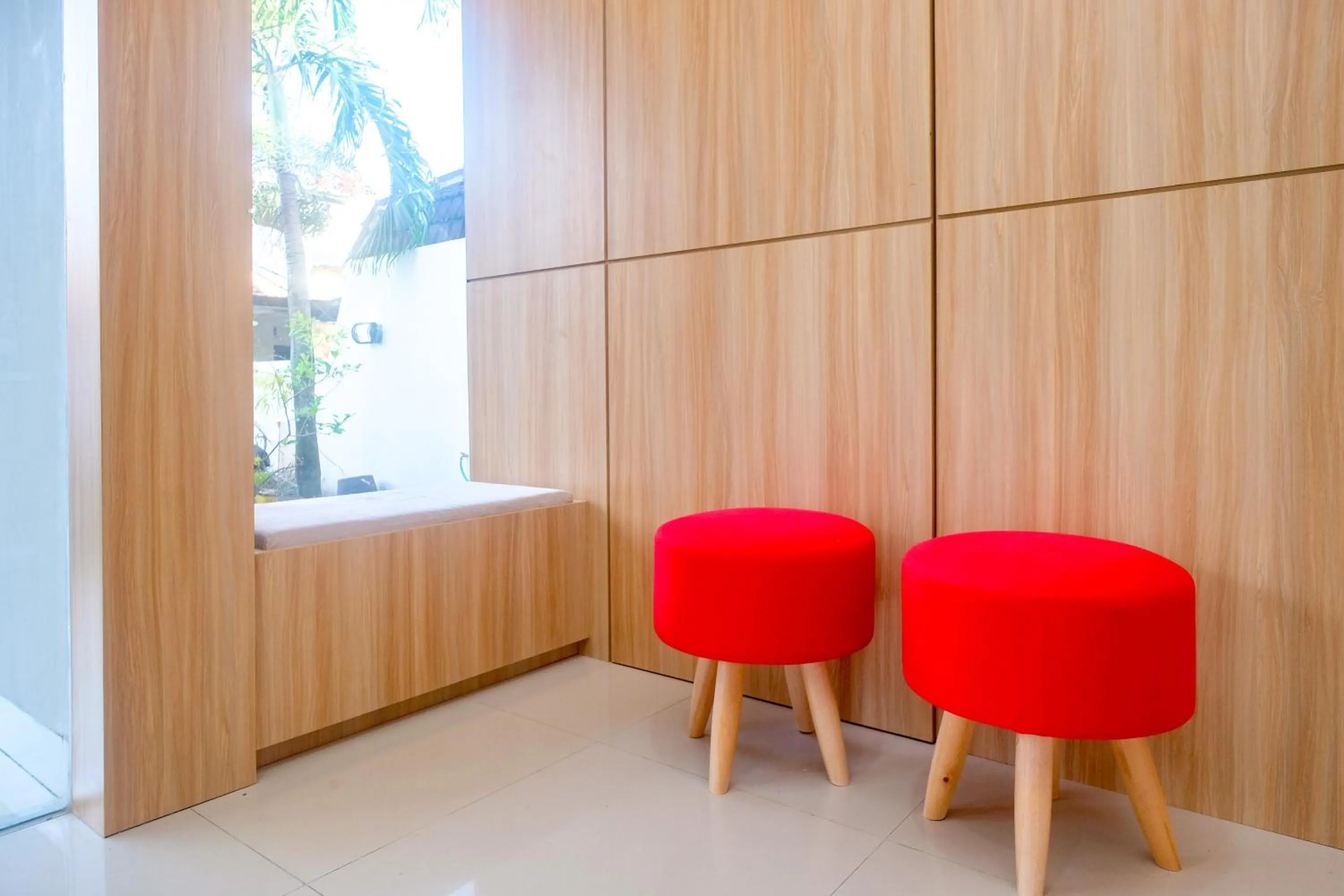 Seating area in RedDoorz Syariah near Jogja City Mall 2