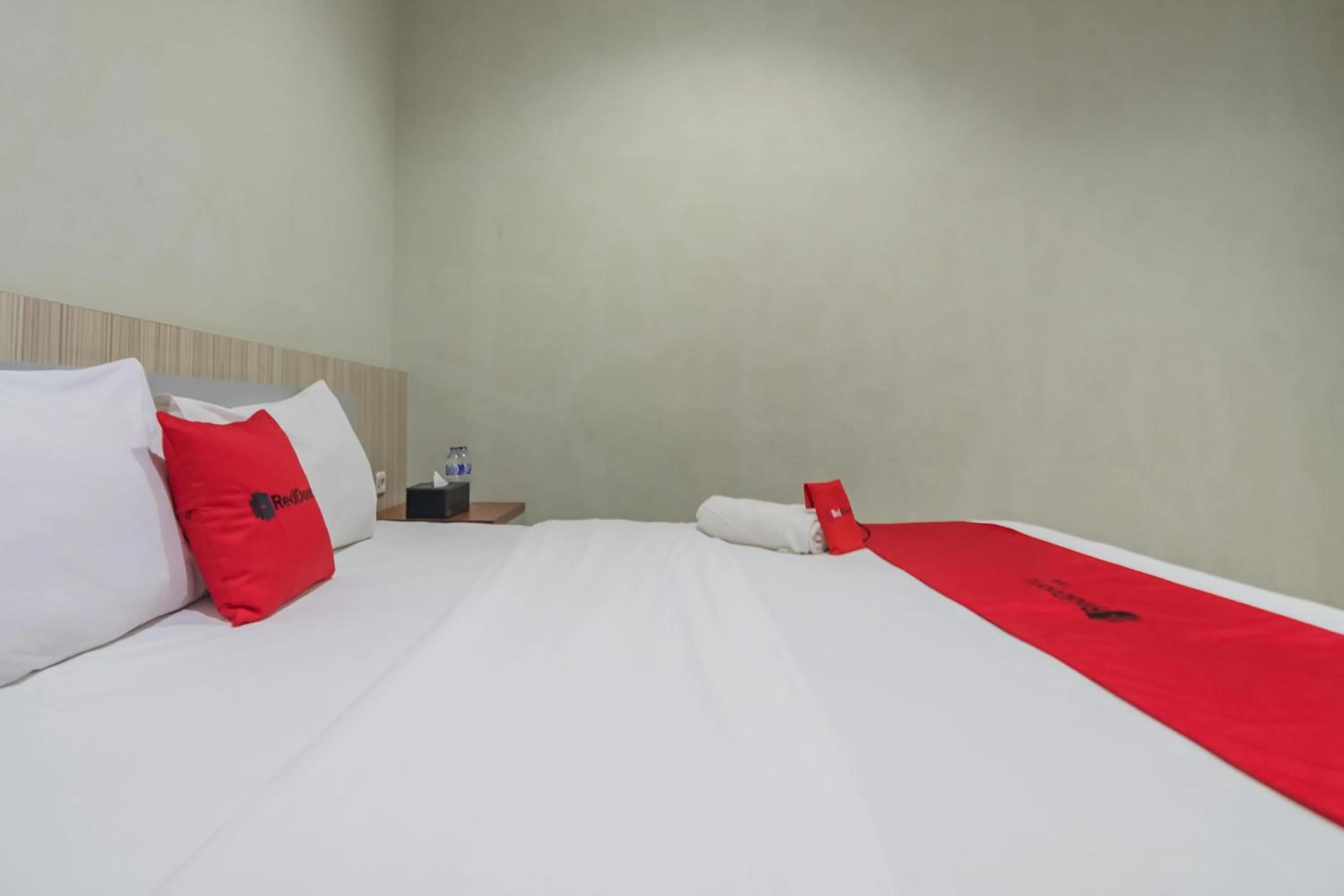 Bedroom in RedDoorz Plus near Simpang Rimbo Jambi