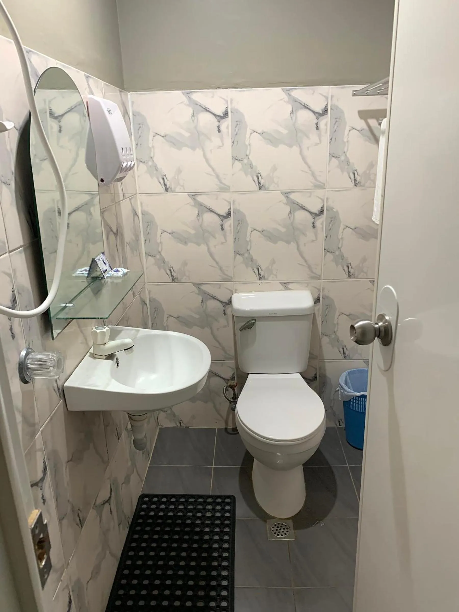 Bathroom in Sunrise Beach Club Resort Amanecer