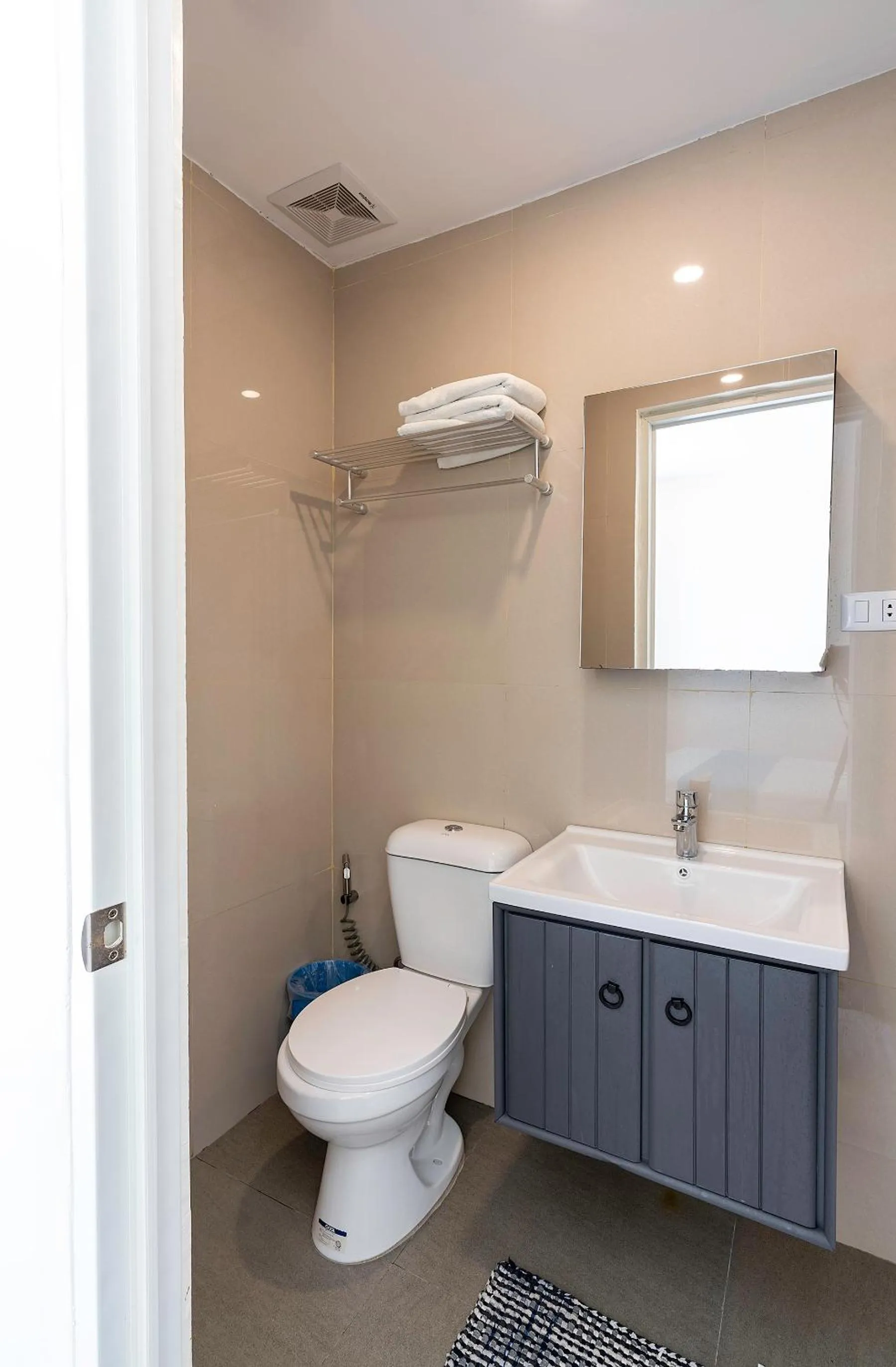 Toilet, Bathroom in Sunrise Beach Club Resort Amanecer