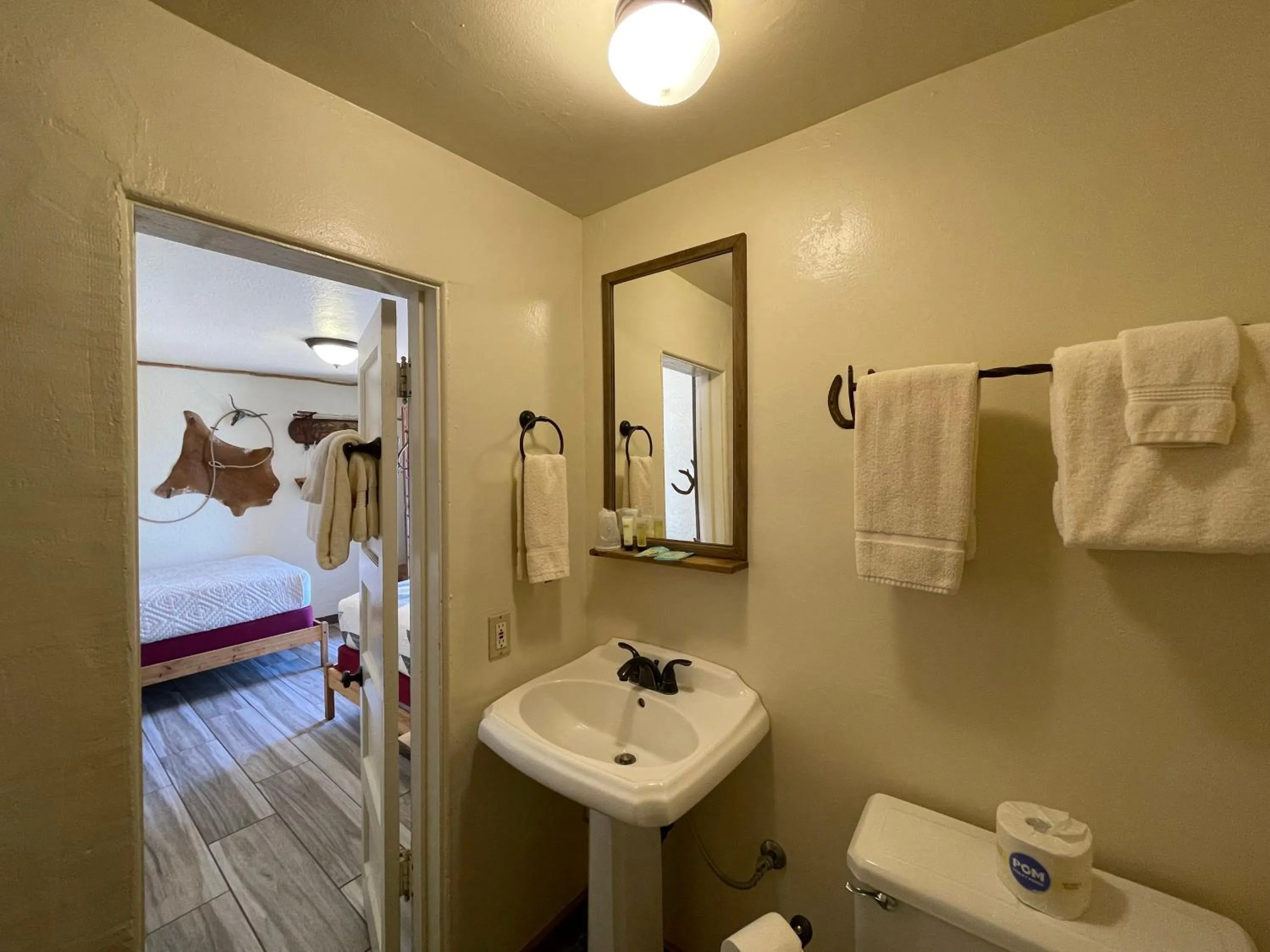 Shower in Lee's Ferry Lodge at Vermilion Cliffs