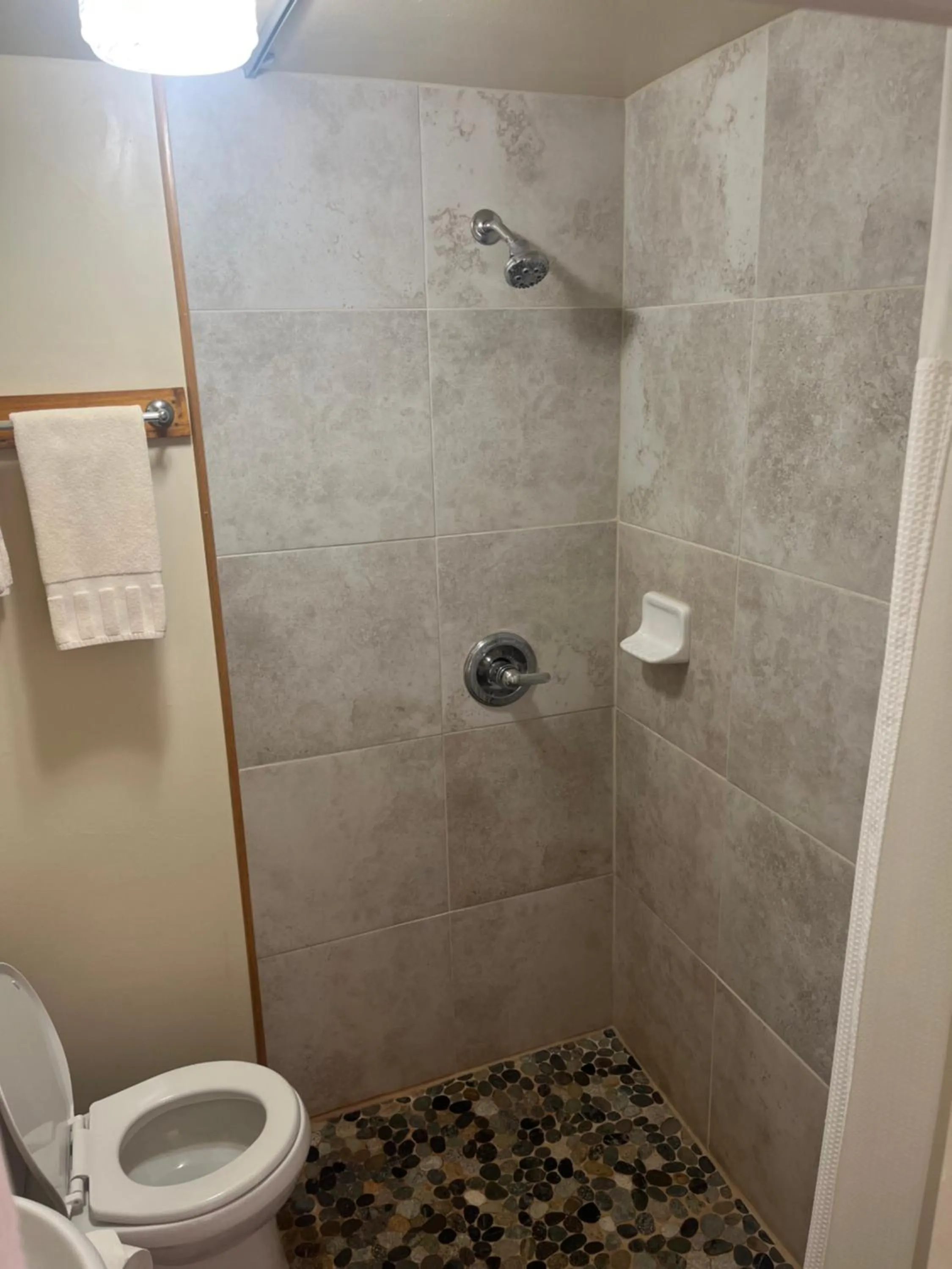 Shower in Lee's Ferry Lodge at Vermilion Cliffs