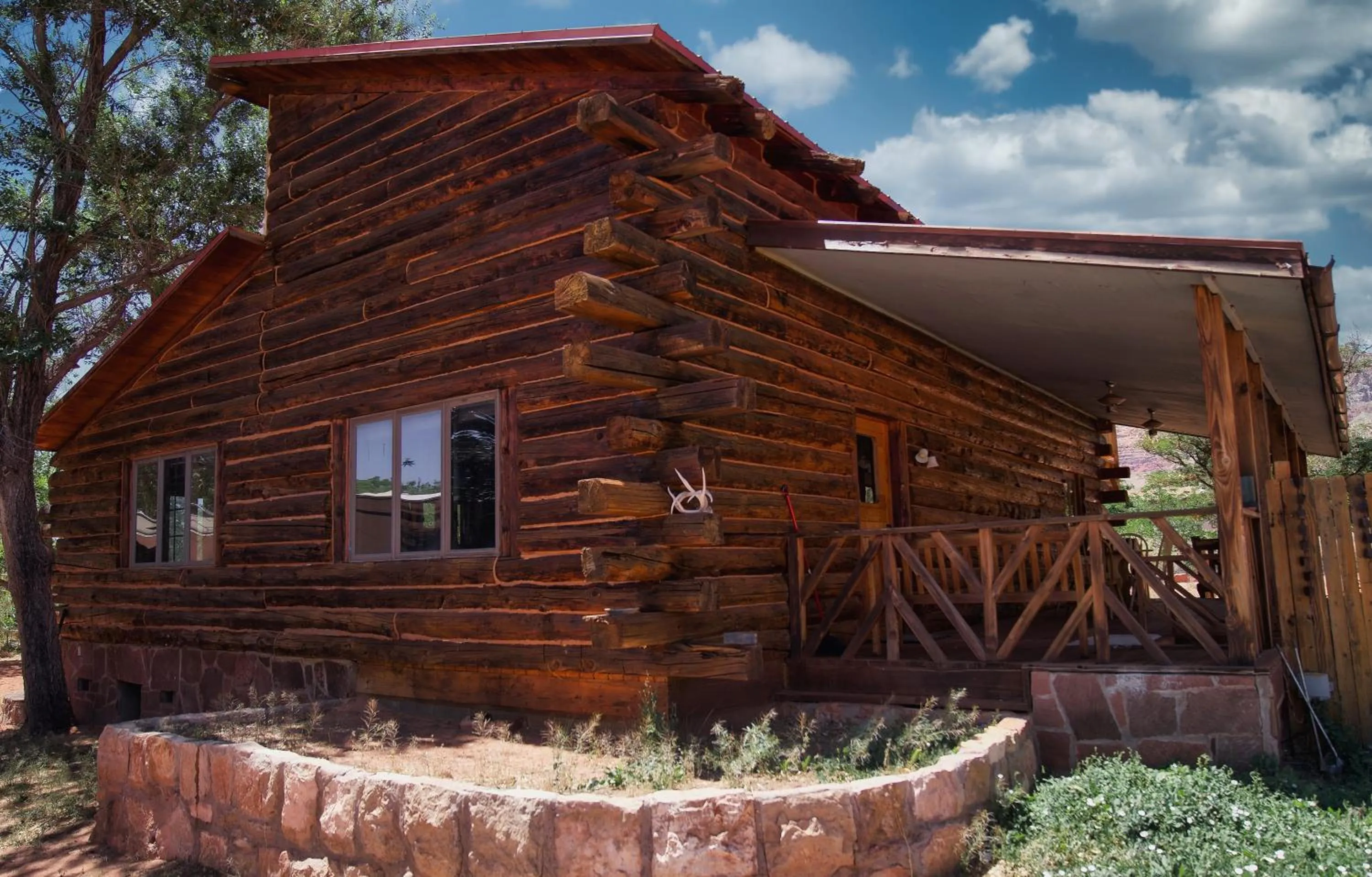 BBQ facilities in Lee's Ferry Lodge at Vermilion Cliffs
