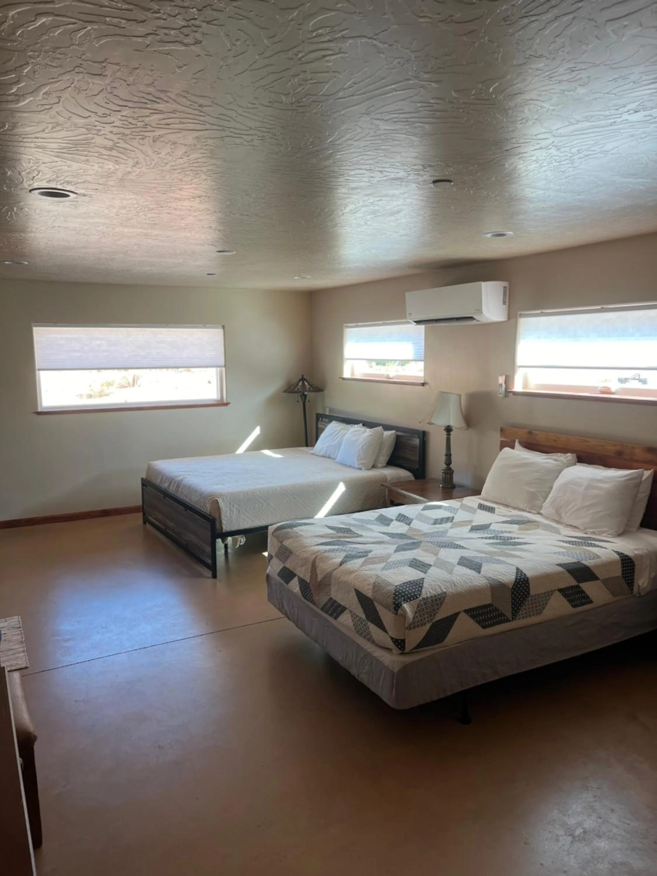 Bed in Lee's Ferry Lodge at Vermilion Cliffs