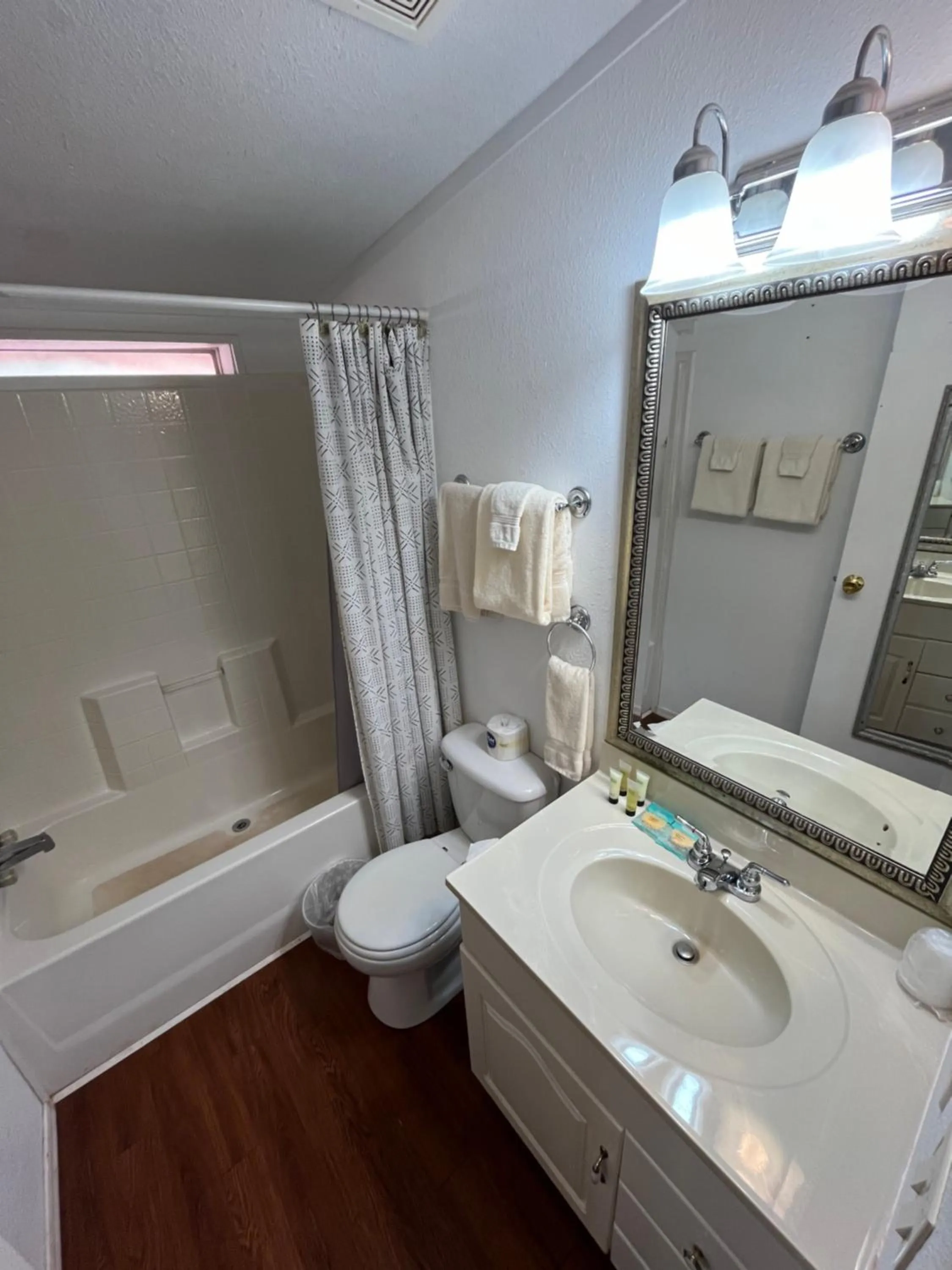 Toilet in Lee's Ferry Lodge at Vermilion Cliffs