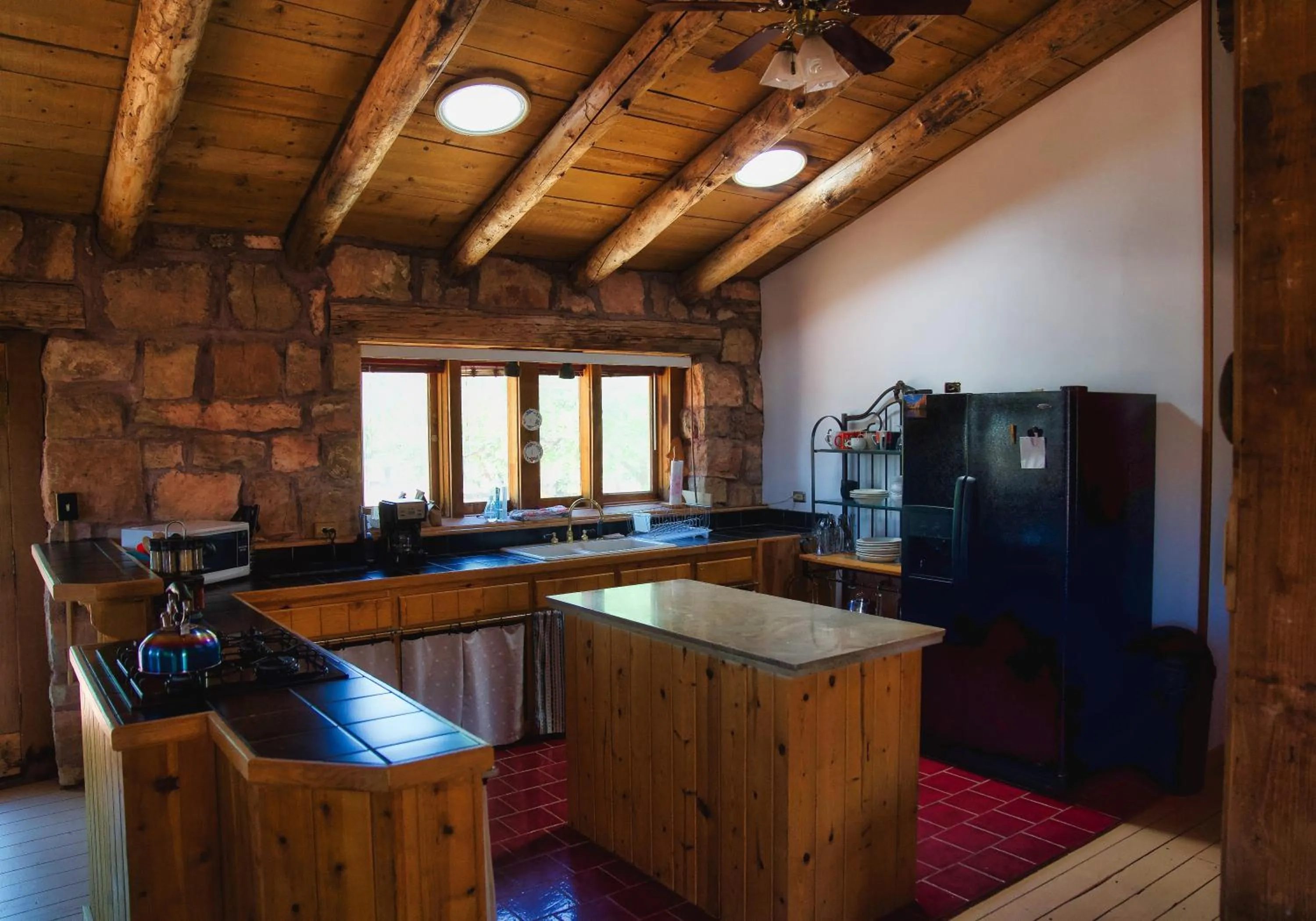 Coffee/tea facilities in Lee's Ferry Lodge at Vermilion Cliffs
