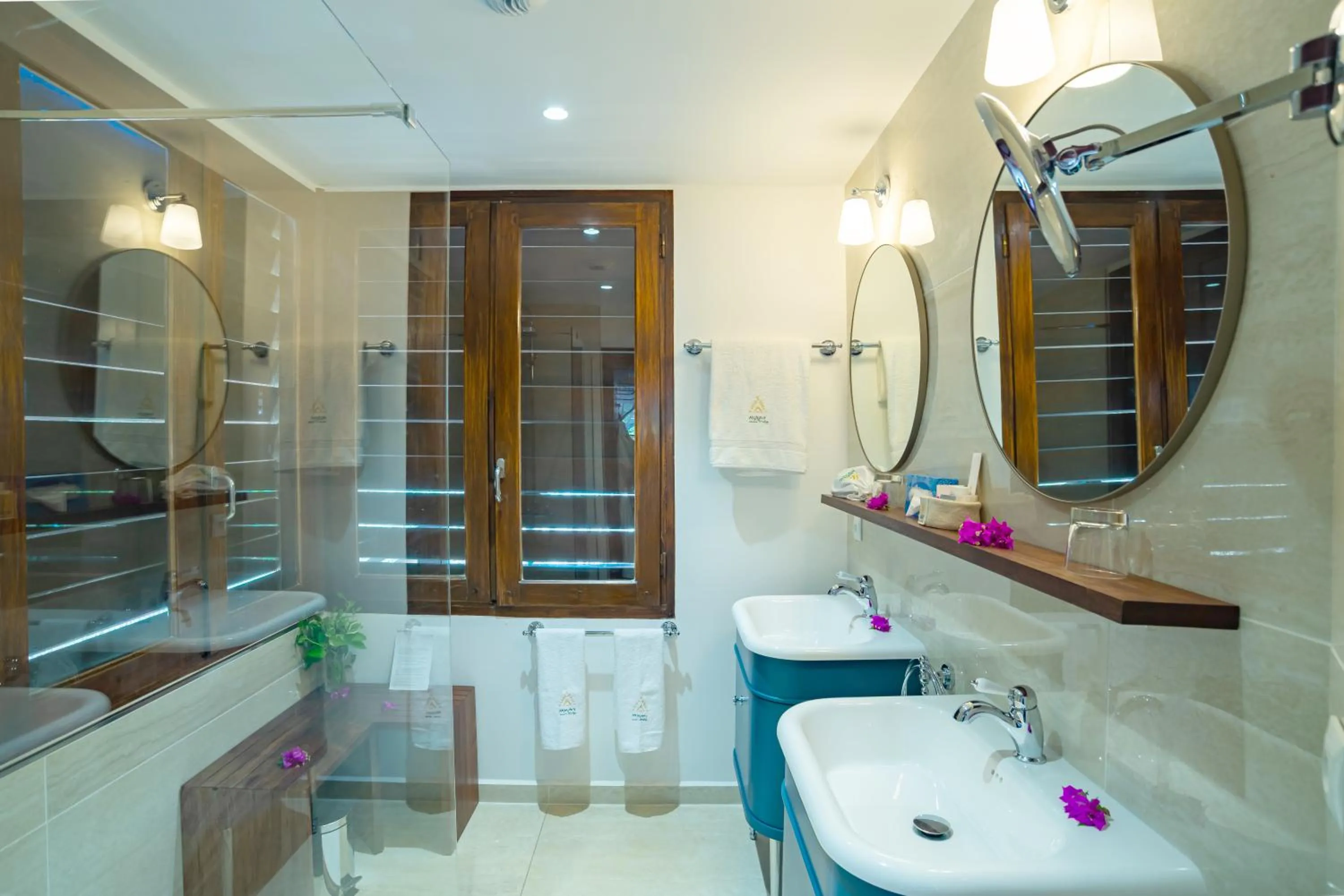 Shower in Anjajavy le Lodge - Relais&Châteaux