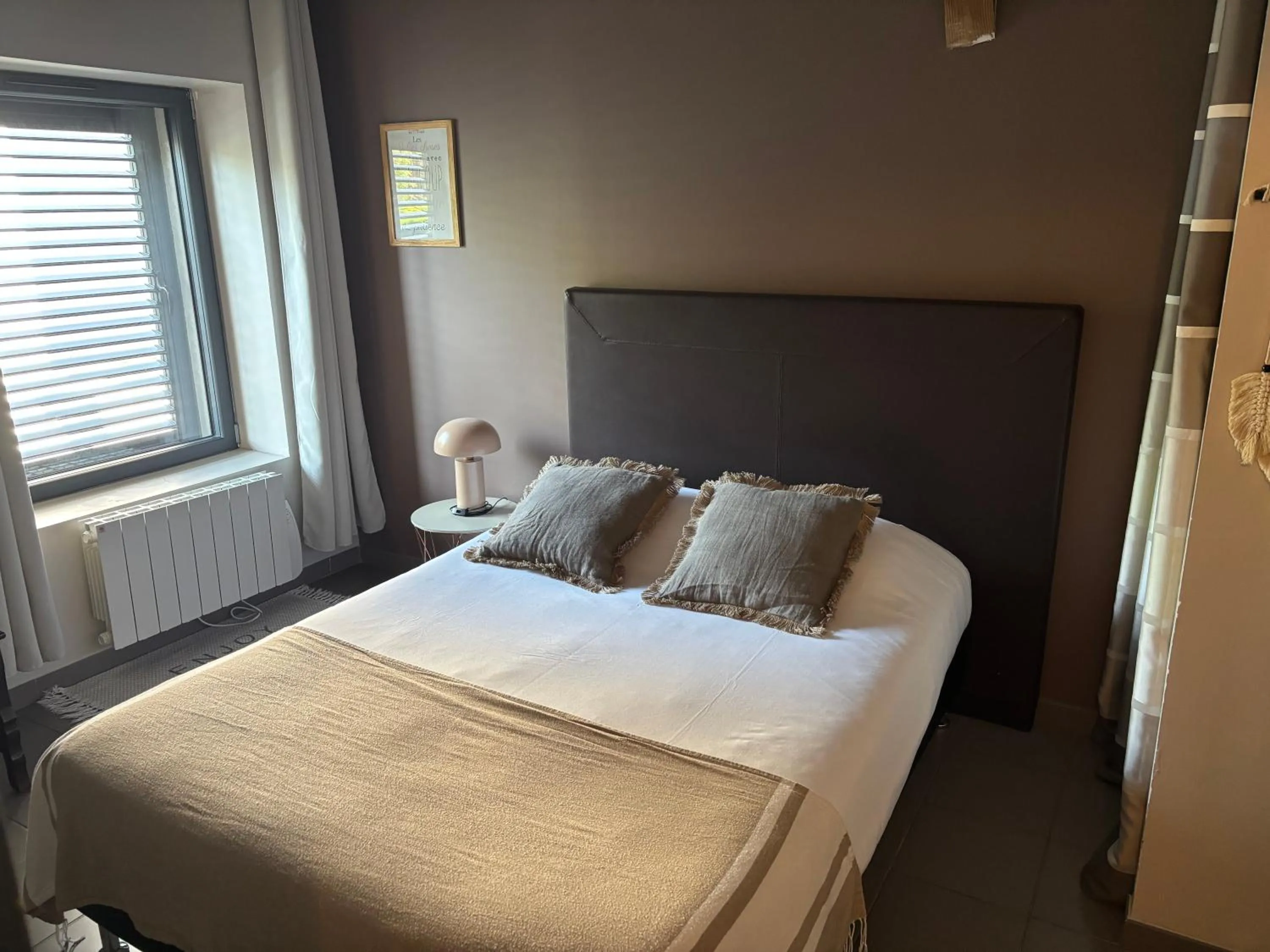 Bedroom, Bed in Demeure & Dépendance - Chambres d'hôtes depuis 2012