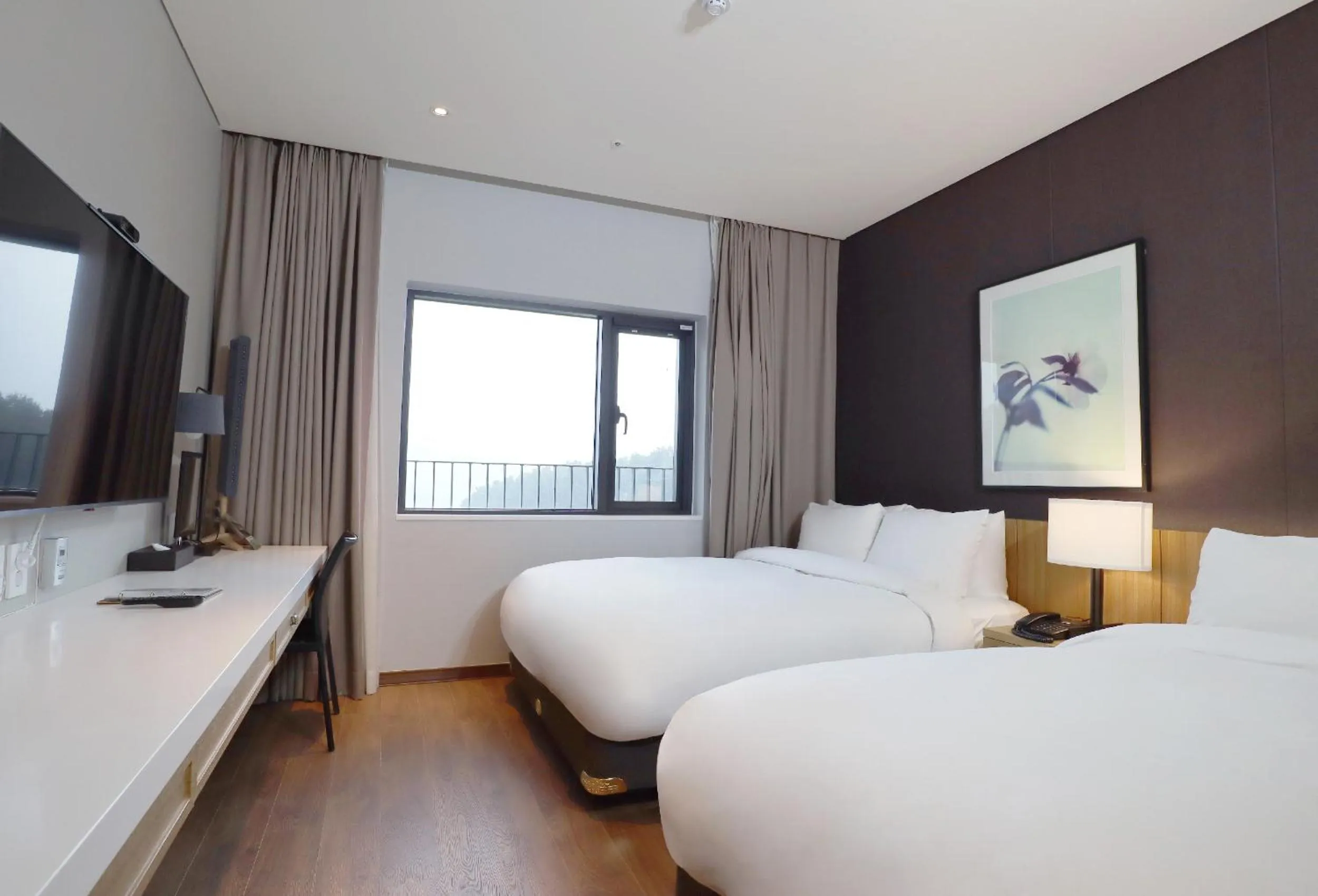 Bed in Eden Paradise Hotel