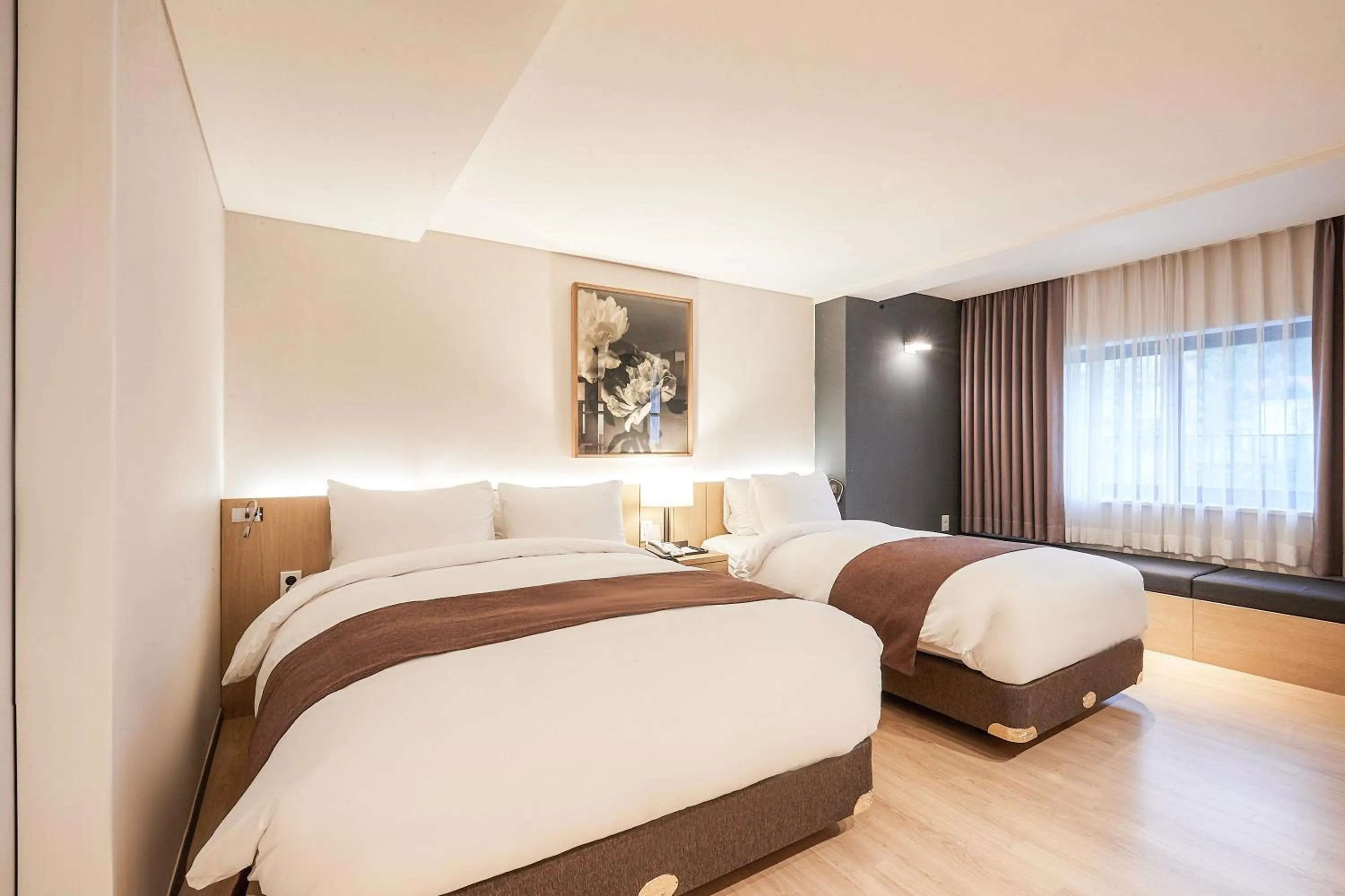 Bed in Eden Paradise Hotel