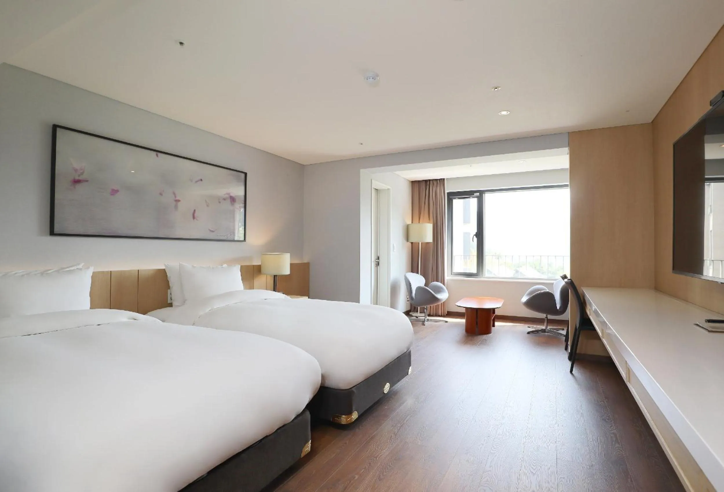 Bed in Eden Paradise Hotel