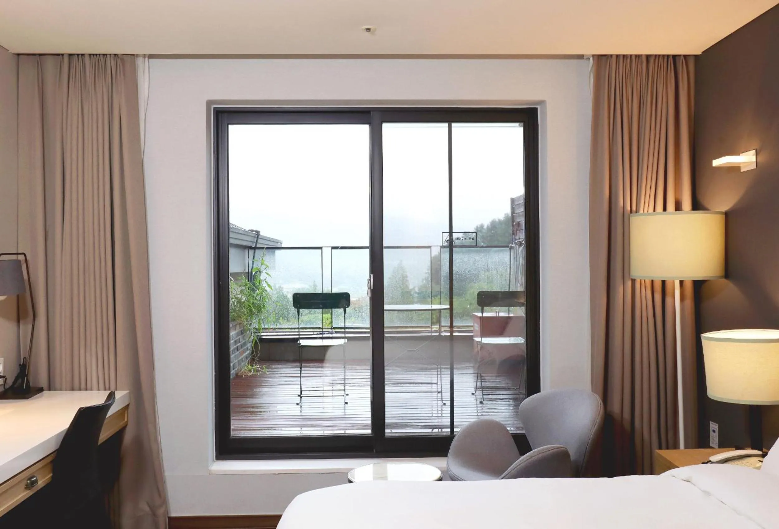 Bed in Eden Paradise Hotel