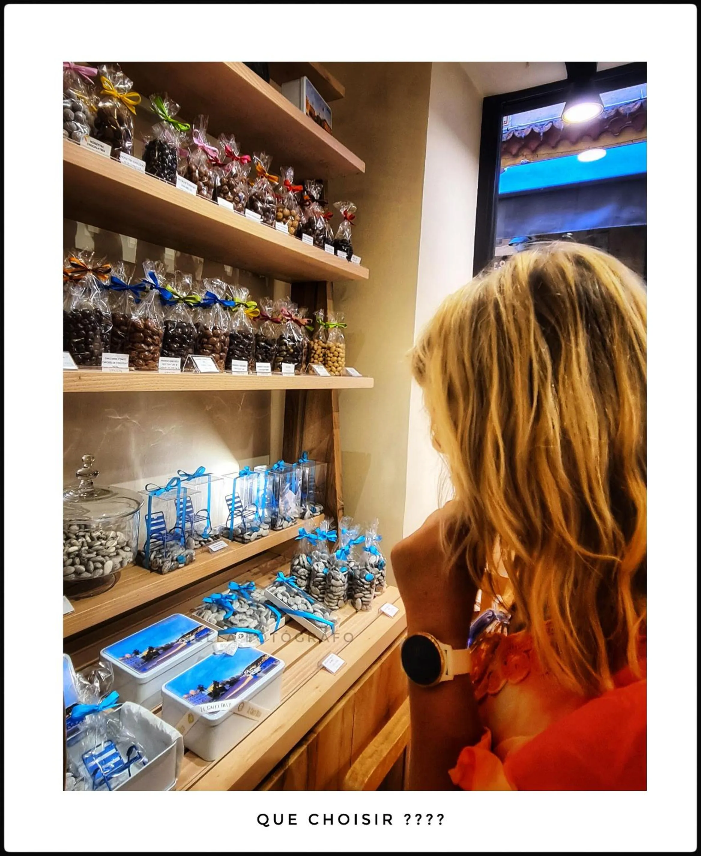 Shopping Area in Le Petit Trianon et le Charme des Suites