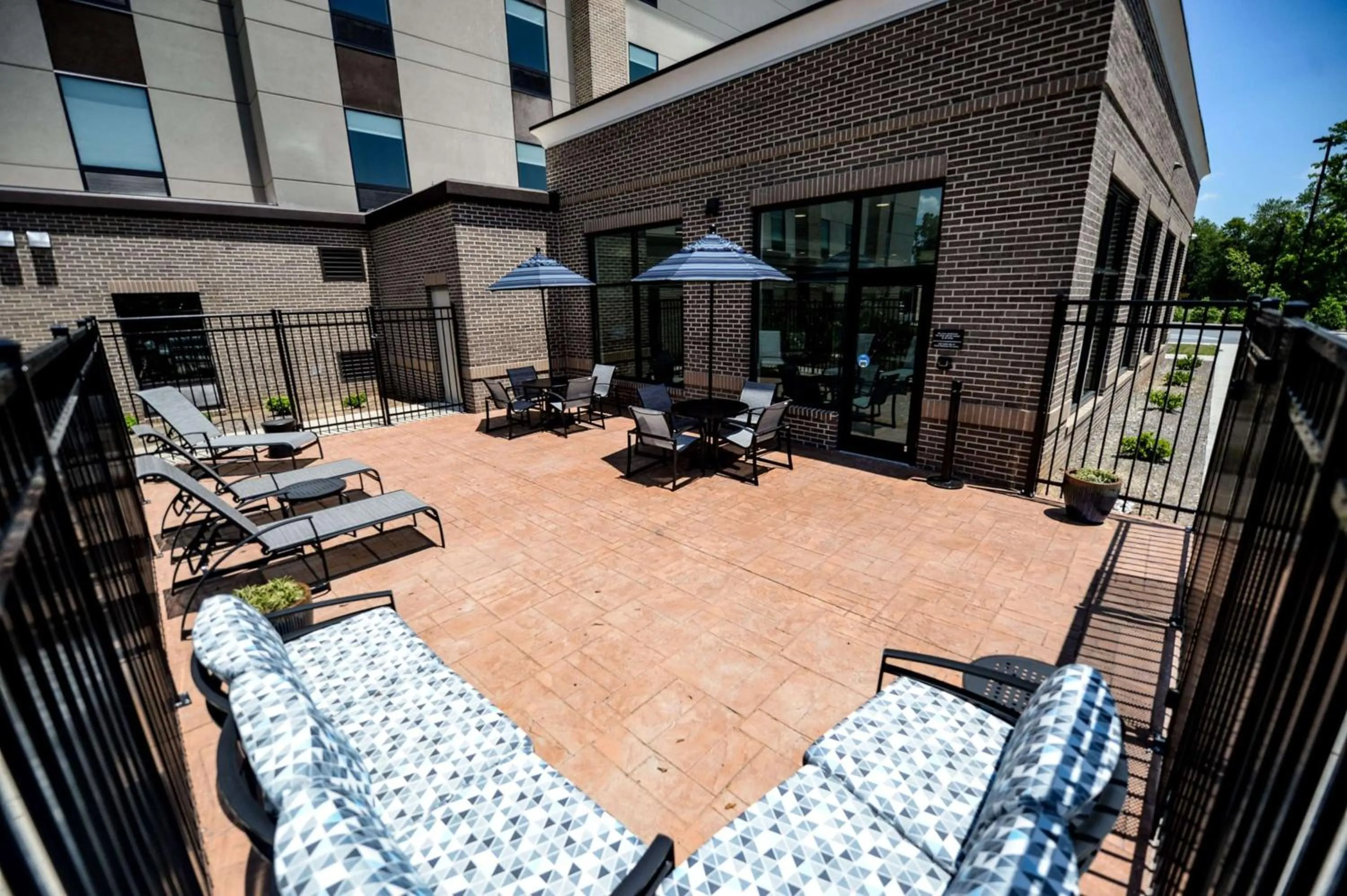 Patio in Hampton Inn & Suites Lenoir, NC