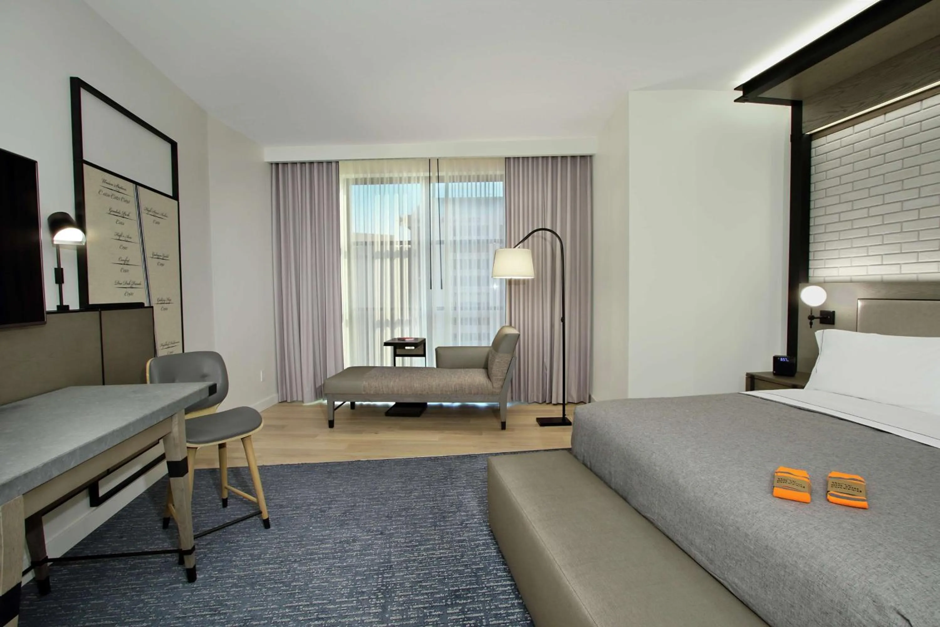 Bedroom, Bed in Canopy By Hilton Columbus Downtown Short North