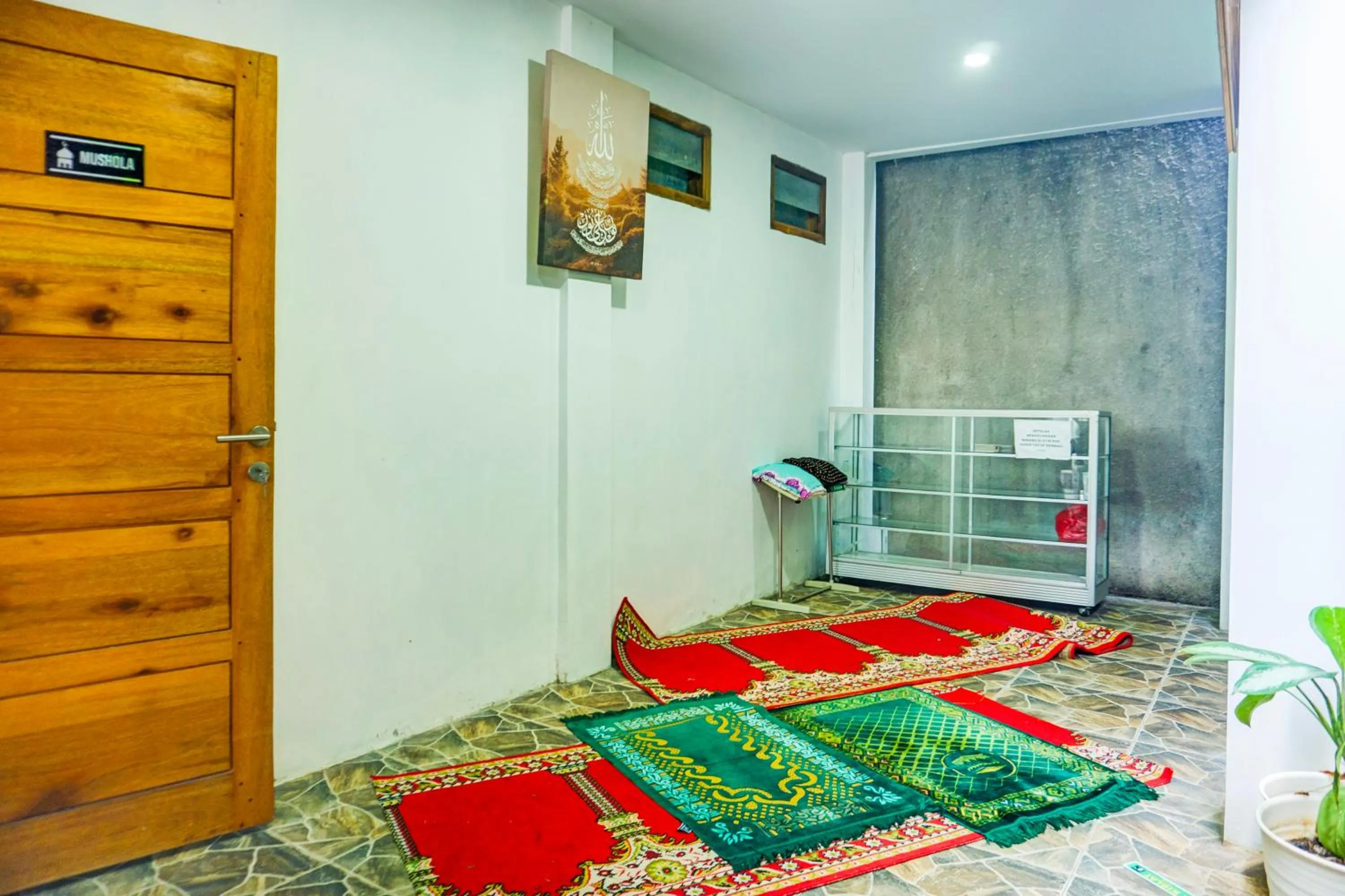 Area and facilities, Bed in Hotel O Bandar Lampung Near Gor Saburai Formerly Omah Anakku