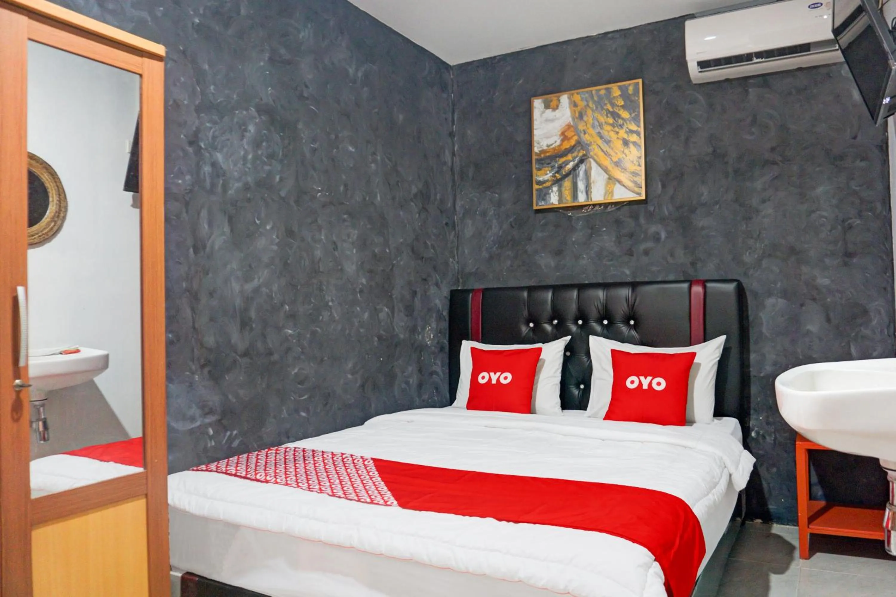 Bed in Hotel O Bandar Lampung Near Gor Saburai Formerly Omah Anakku