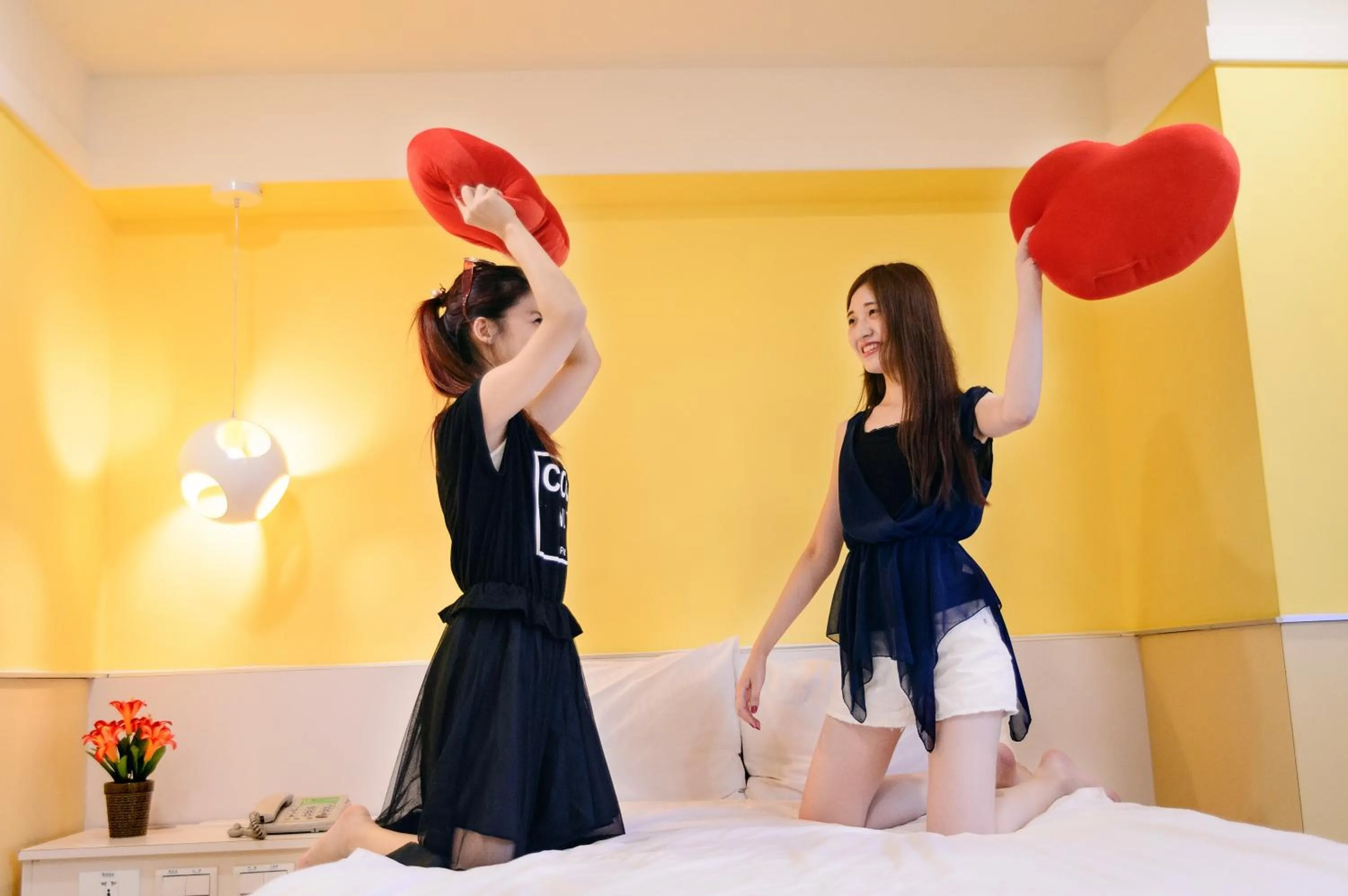 Guests in KIWI-Taichung Station Branch 1