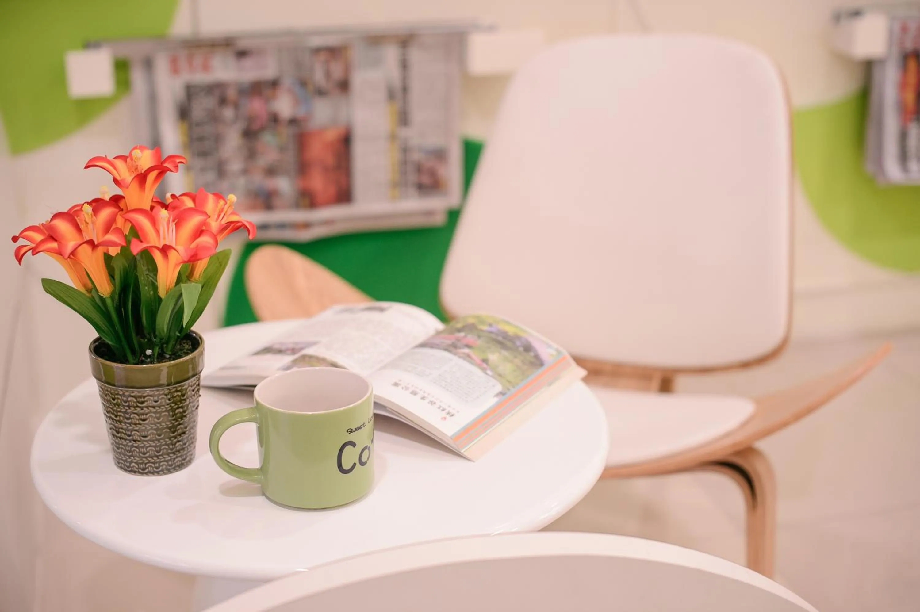 Seating area in KIWI-Taichung Station Branch 1