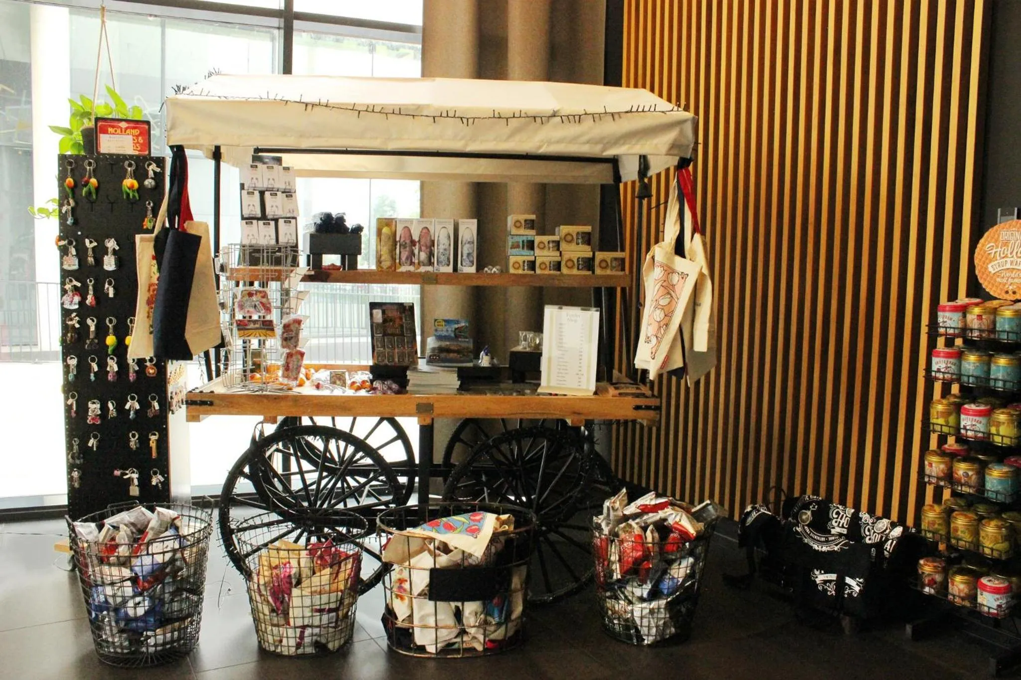 Other in Holiday Inn - the niu, Fender Amsterdam