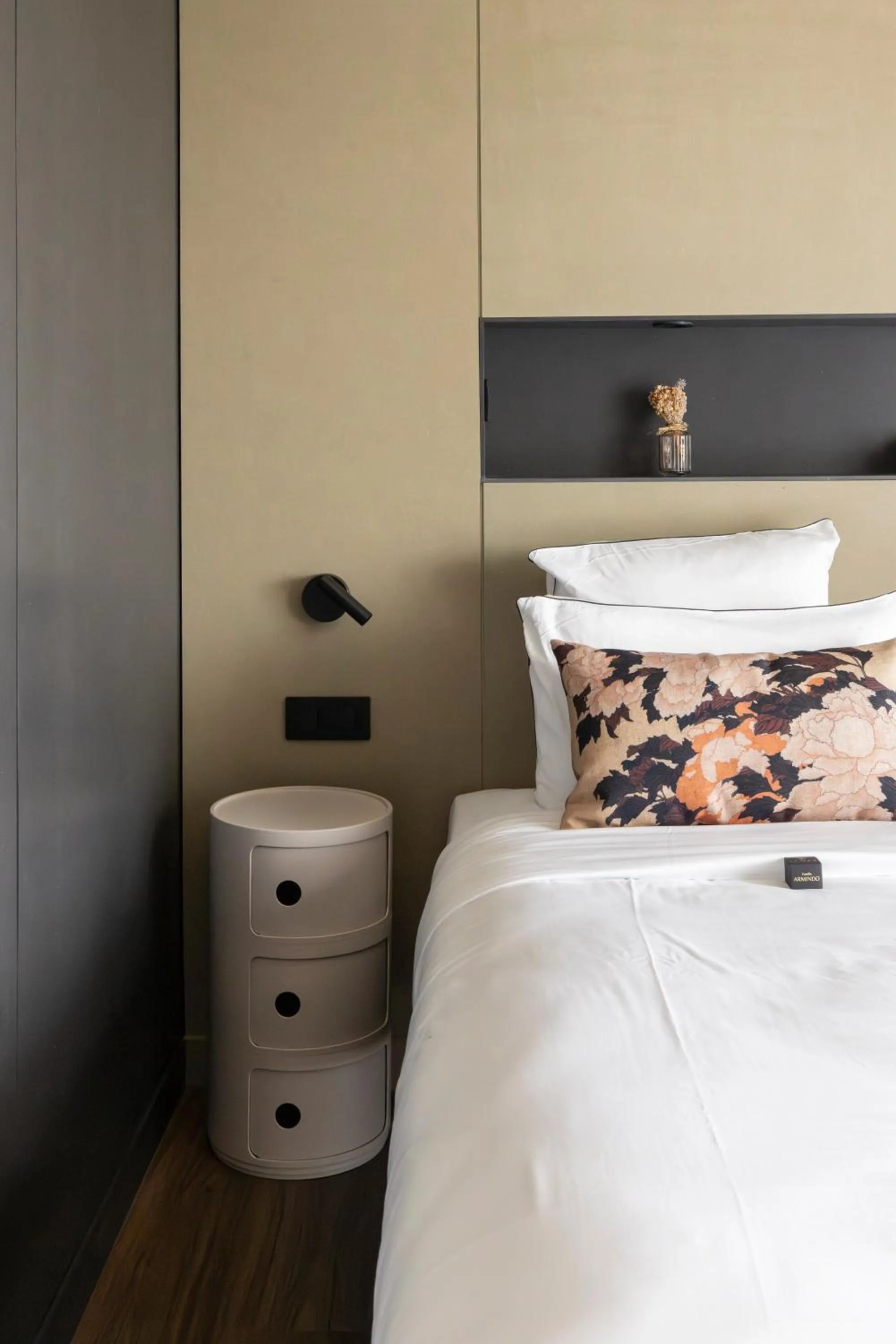 Bed in James Vignoble Hôtel, Eguisheim