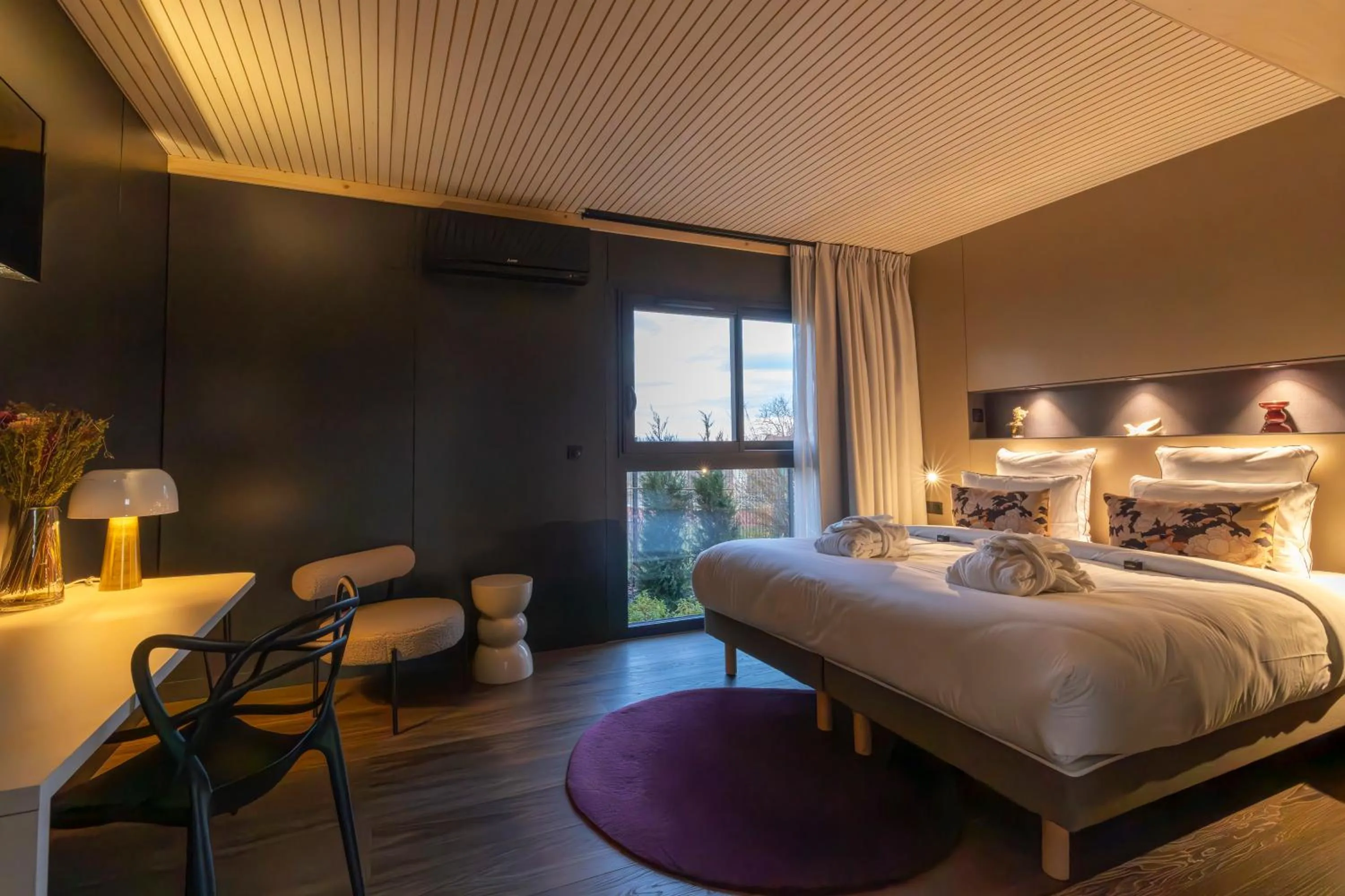 Bed in James Vignoble Hôtel, Eguisheim